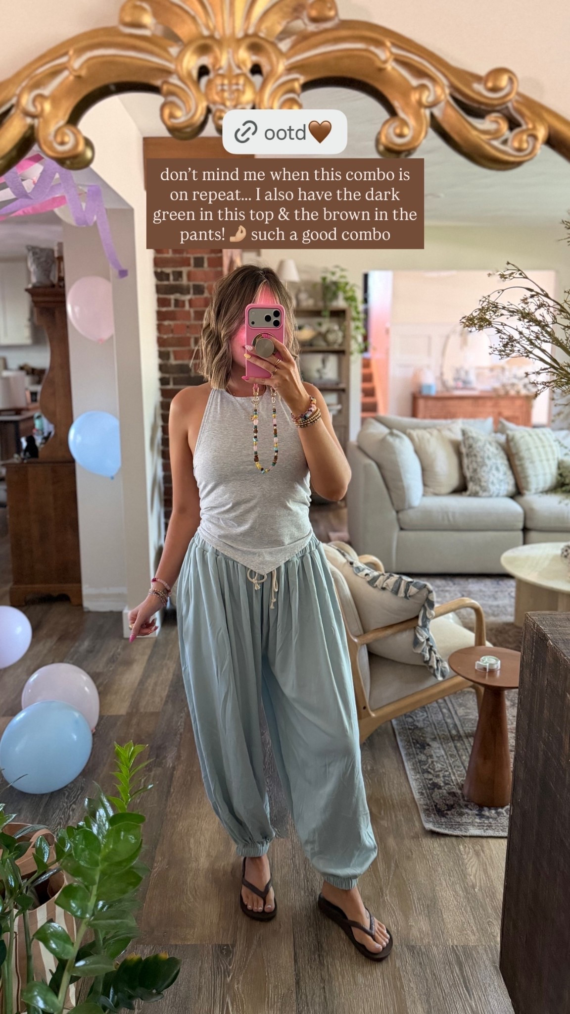 don’t mind me when this combo is on repeat….. I also have the dark green in this top & the brown in the pants! 🤌🏼 such a good combo