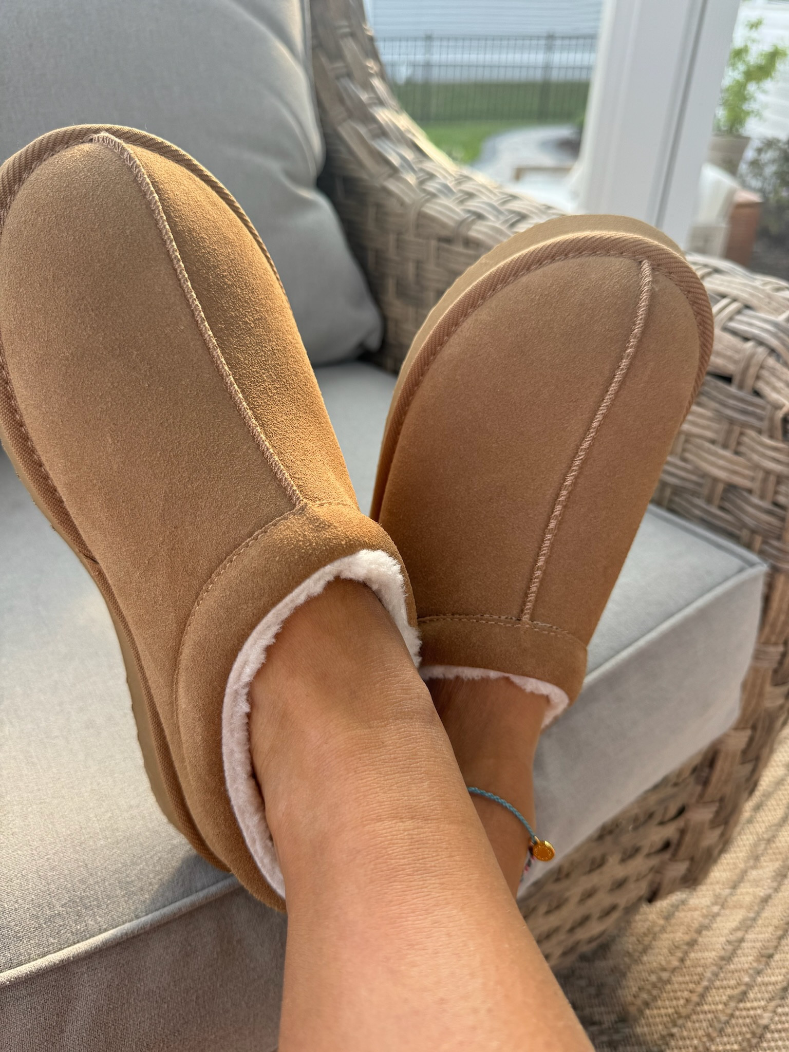 Cozy slippers for Fall 🍁 or school drop off shoes, Sunday morning grocery run 

#LTKFindsUnder50 #LTKShoeCrush #LTKStyleTip