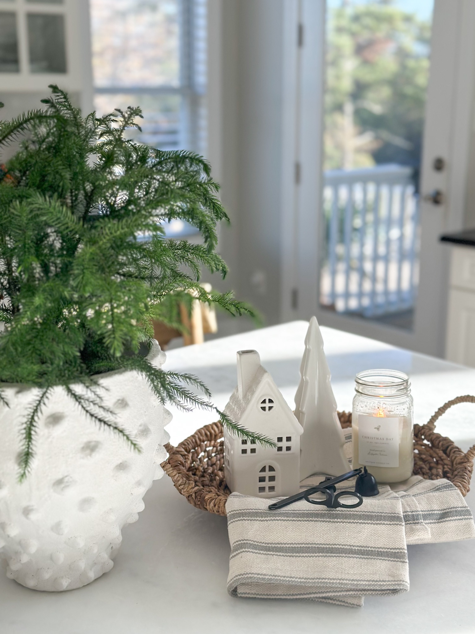 Coastal Christmas Kitchen Styling
Kitchen Island Christmas decor
Simple Christmas Styling Tips

#LTKHoliday #LTKhome #LTKSeasonal