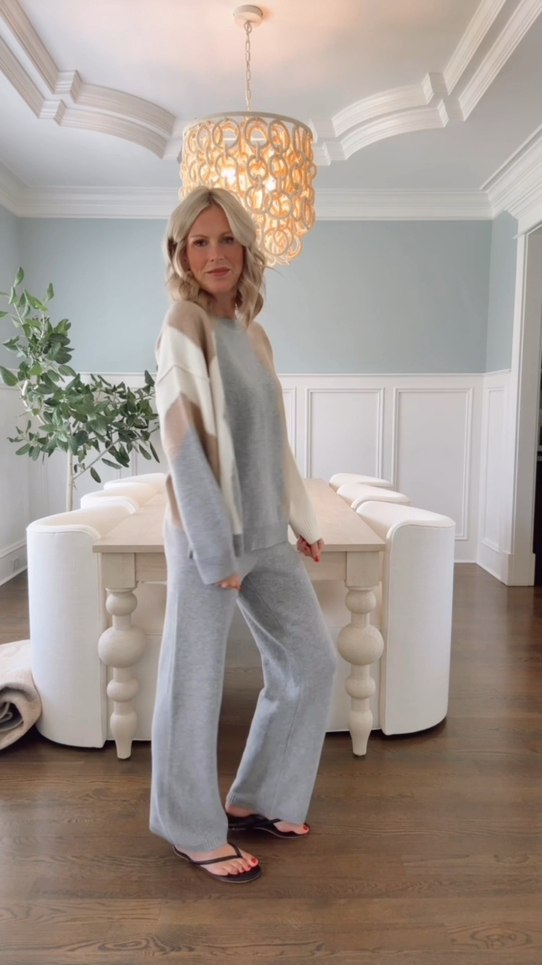 Have you ever seen and more gorgeous set??  Sweater set. Perfect for the holidays and weekends

#LTKdayinmylife #LTKgrwm #LTKmorningroutine