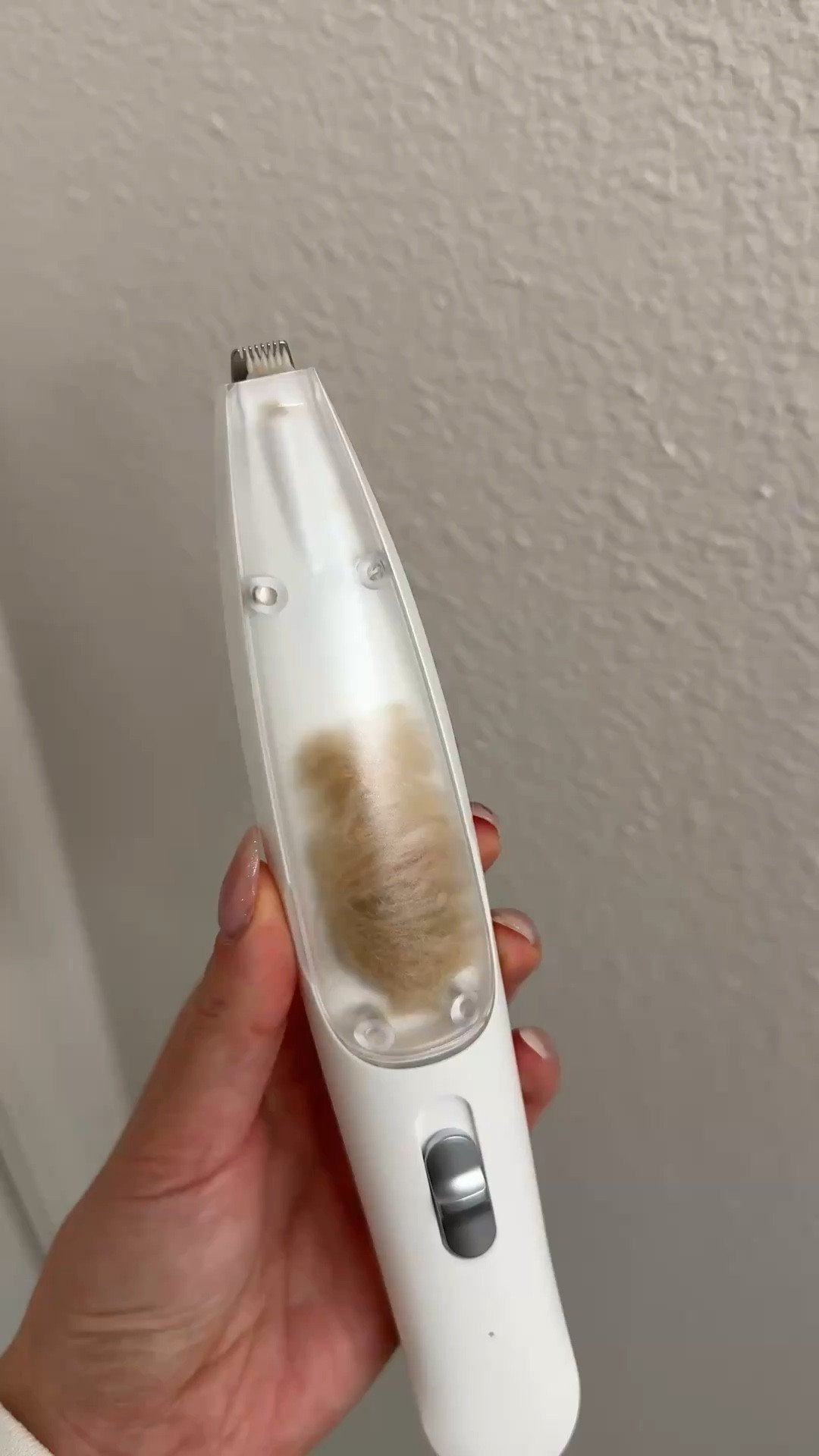 Wireless paw trimmer with vacuum and LED light! Such a cool find 🤩