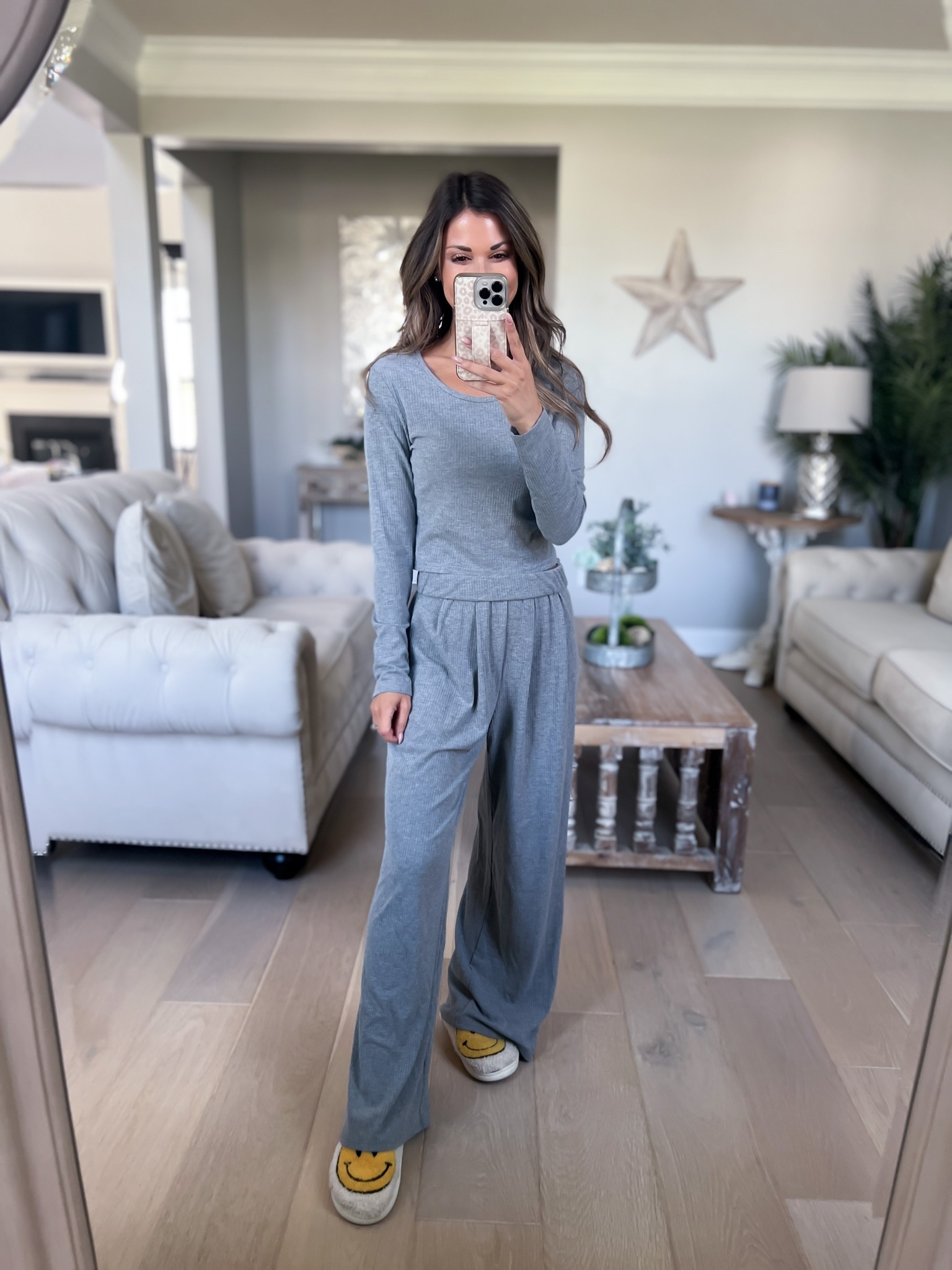 Ribbed lounge set//size small (folder waistband)//5’1//

#LTKunder50 #LTKsalealert