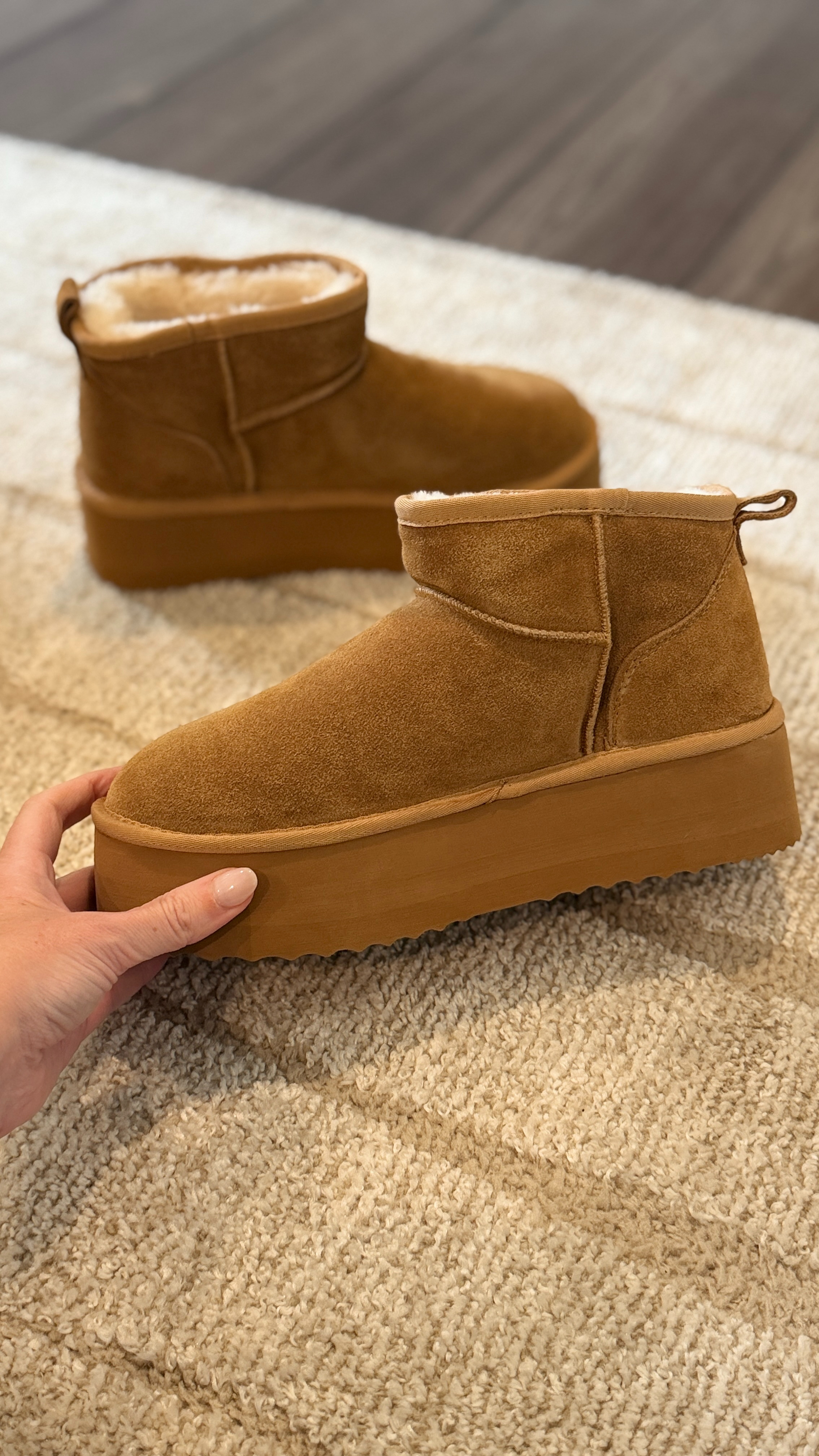 CYER MONDAY Deal on these Women’s platform mini boots—so comfy, stylish, and perfect for any outfit. 

 #LTKCyberWeek #LTKGiftGuide #LTKSaleAlert