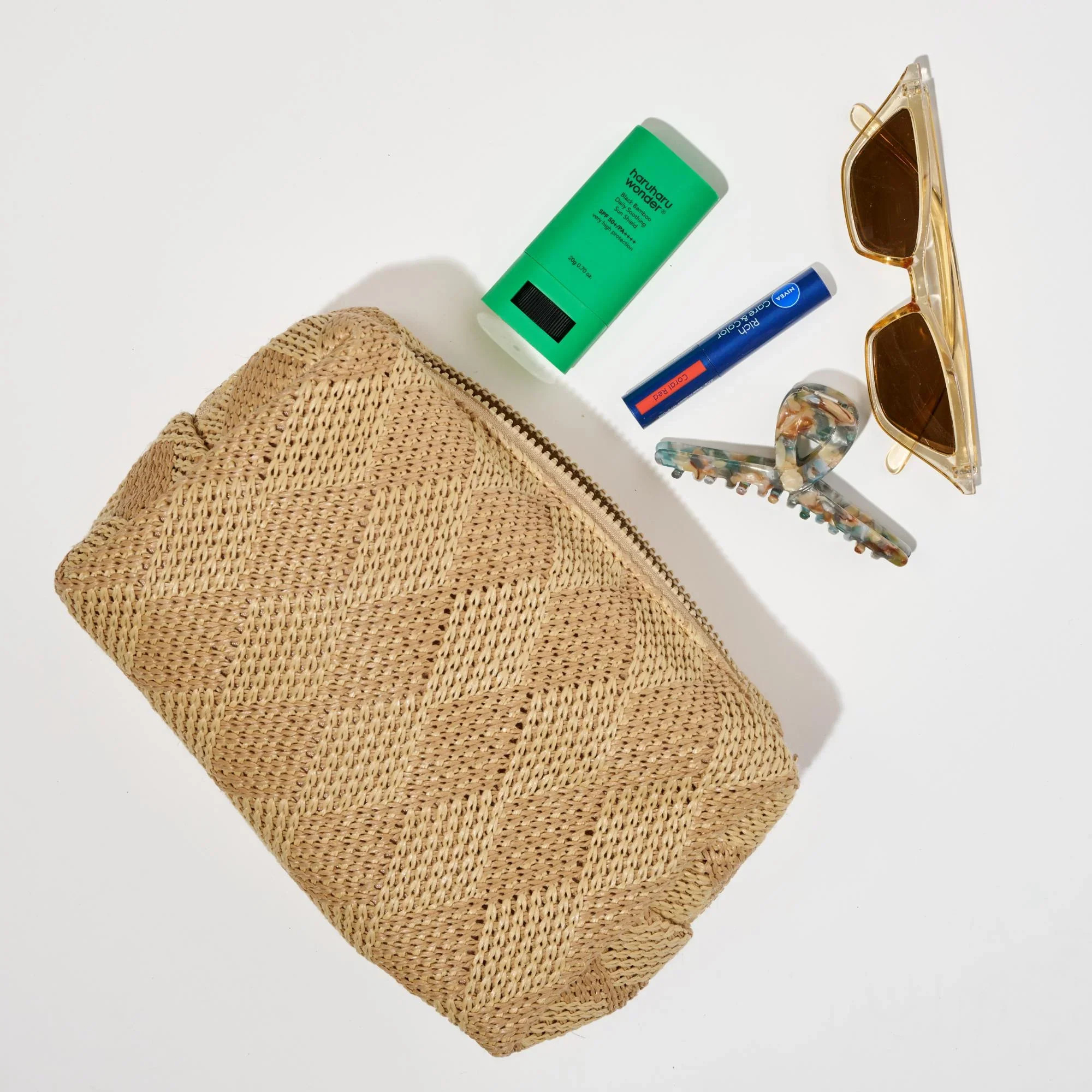 NEW!! "Breeze" Woven Straw Travel Pouch | Glitzy Bella