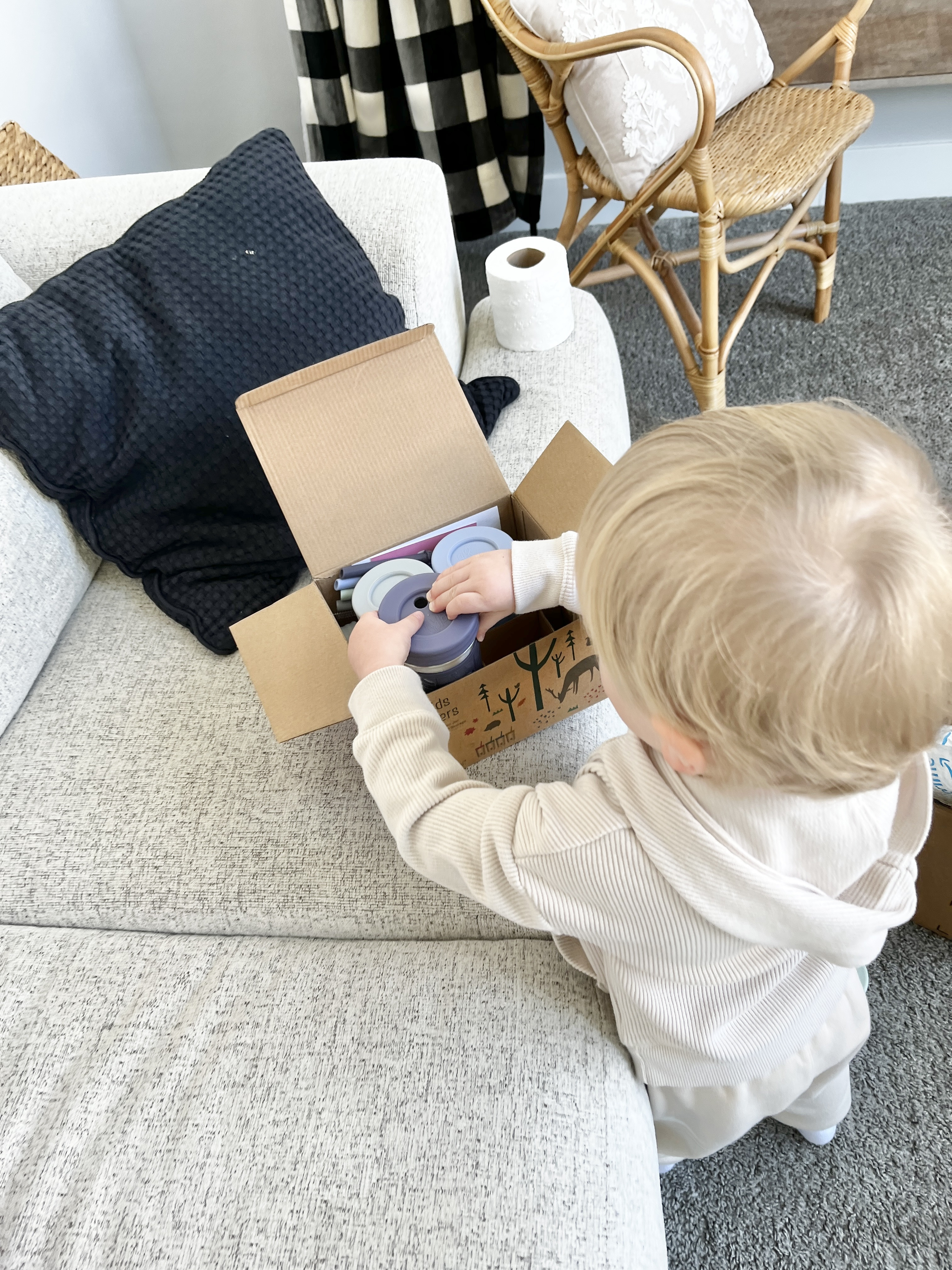 Amazon Description ➡️ LOVE: Kids and Moms 'love' our tumblers! Made from premium stainless steel 304, these cups are not only super easy to clean, but lots of fun with the bright/neutral colors. The extra bonus the lids, straws & sleeves can also be used on our 8oz glass mason jar drinking cups. lids, straws & sleeves can also be used on our 8oz glass mason jar drinking cups.
WHAT'S INCLUDED: This set includes 4 * 10oz Stainless Steel jars, 4 * silicone sleeves, 8 lids (4 straw lids + 4 air-tight storage lids), straw cleaning brush and 4 silicone straws with stoppers. Size of Jar: Height-5.5" Width-2.6"
STRAW STOPPERS: All our cups have straws with stoppers. No more toddlers pulling out their straws from our tumbler cups! Our straws are also a little wider for those thicker smoothie drinks. Size 6.29"(L), 0.24"(ID), 0.35"(OD). Note: if the jar is turned upside down liquid can leak from the straw as we don't use valves in our straws so these cups can be used for thicker drinks, ie smoothies.
SLEEVES: Our silicone sleeves bring fun to daily drinks. Not only colorful they are cute with a few surprises from some of elk’s friends hiding amongst the leaves. The sleeve also provides protection from bumps and drops as well as greater grip for those little hands.
VERSATILE: Great for toddlers and kids drinks, or use for food storage with the airtight lids included. All items are dishwasher and freezer safe.

#LTKBaby #LTKKids #LTKTravel