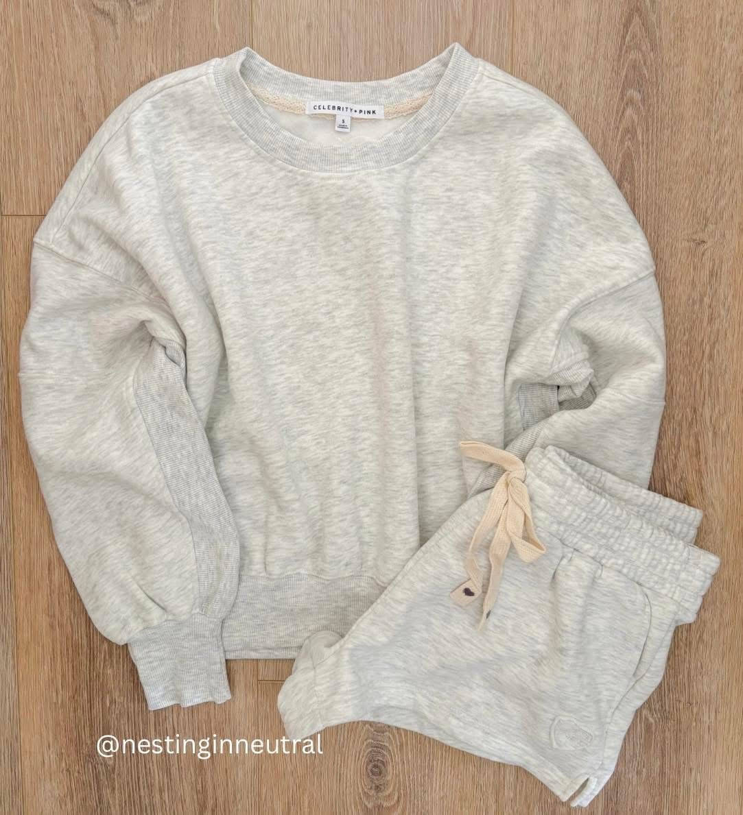 😍Okay but WHY is this VIRAL set actually perfection?! The sweatshirt details take it to a whole different level, not your basic throw-on crew. 💗And with the matching shorts?! Instant outfit. Zero effort. Maximum cute. 🙌

Shorts,sweater,set 

#LTKU #LTKActive #LTKTravel