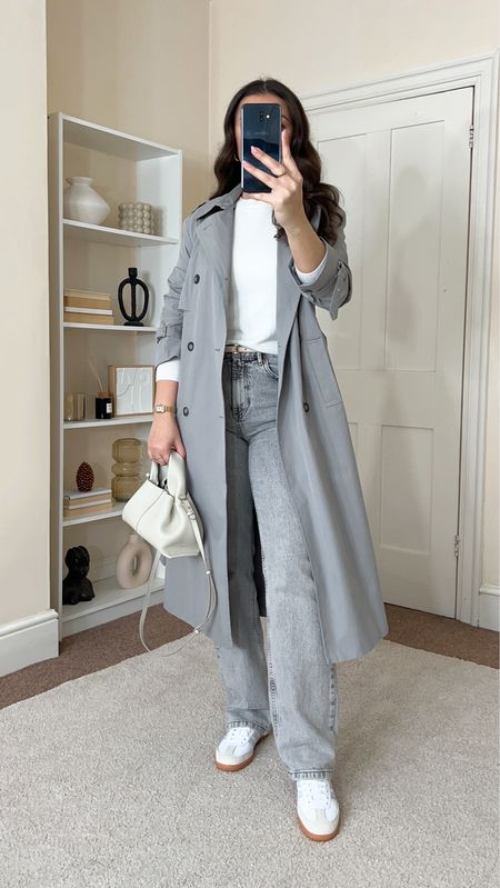 Casual everyday early Spring outfit.
Jumper is from M&S, wearing size UK10. Trench coat is from Stradivarius, wearing size S. Jeans are from Stradivarius, wearing size UK10. Bag is from Polene Paris. Jumper is out of stock, I’ve linked similar. Bag cannot be linked on LTK, I’ve linked similar .

#LTKstyletip #LTKfindsunder100 #LTKeurope