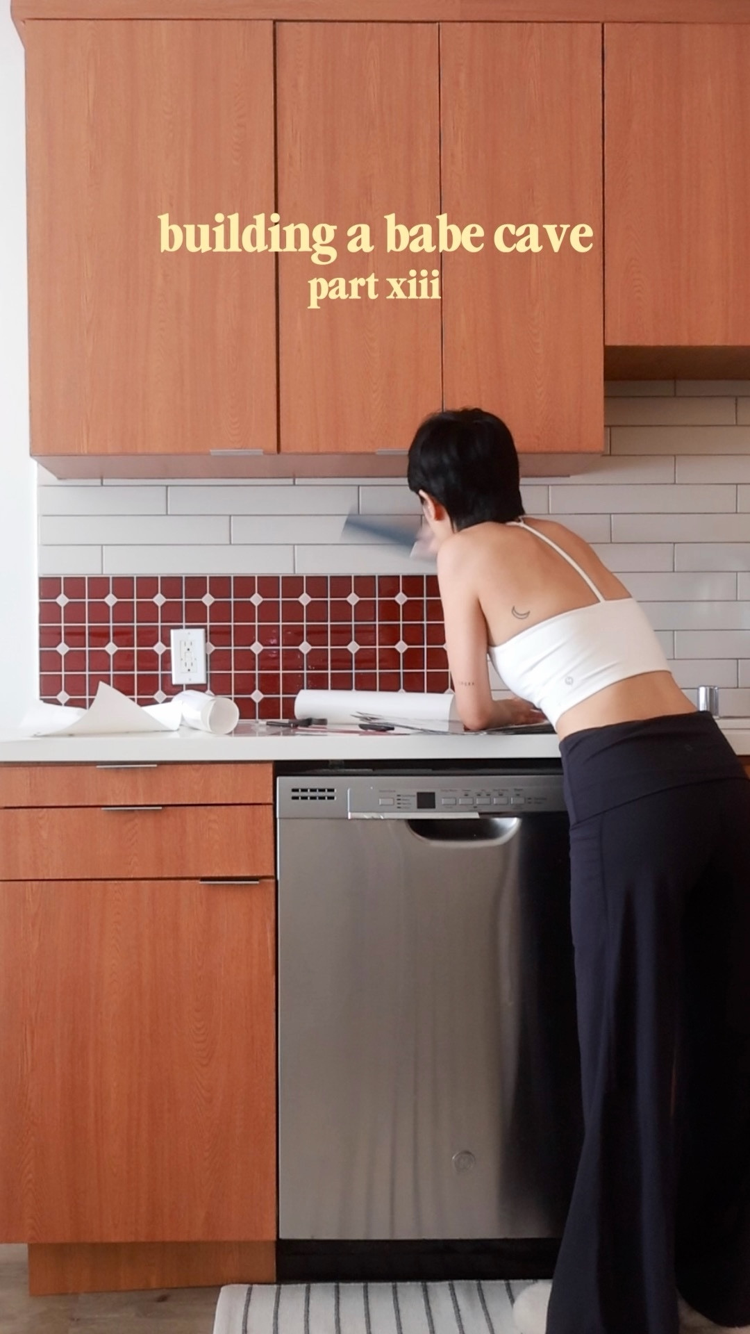 peel and stick backsplash kitchen makeover

Kitchen makeover, kitchen backsplash, peel and stick, apartment living, renter friendly, wallpaper 

#LTKvlog #LTKHome
