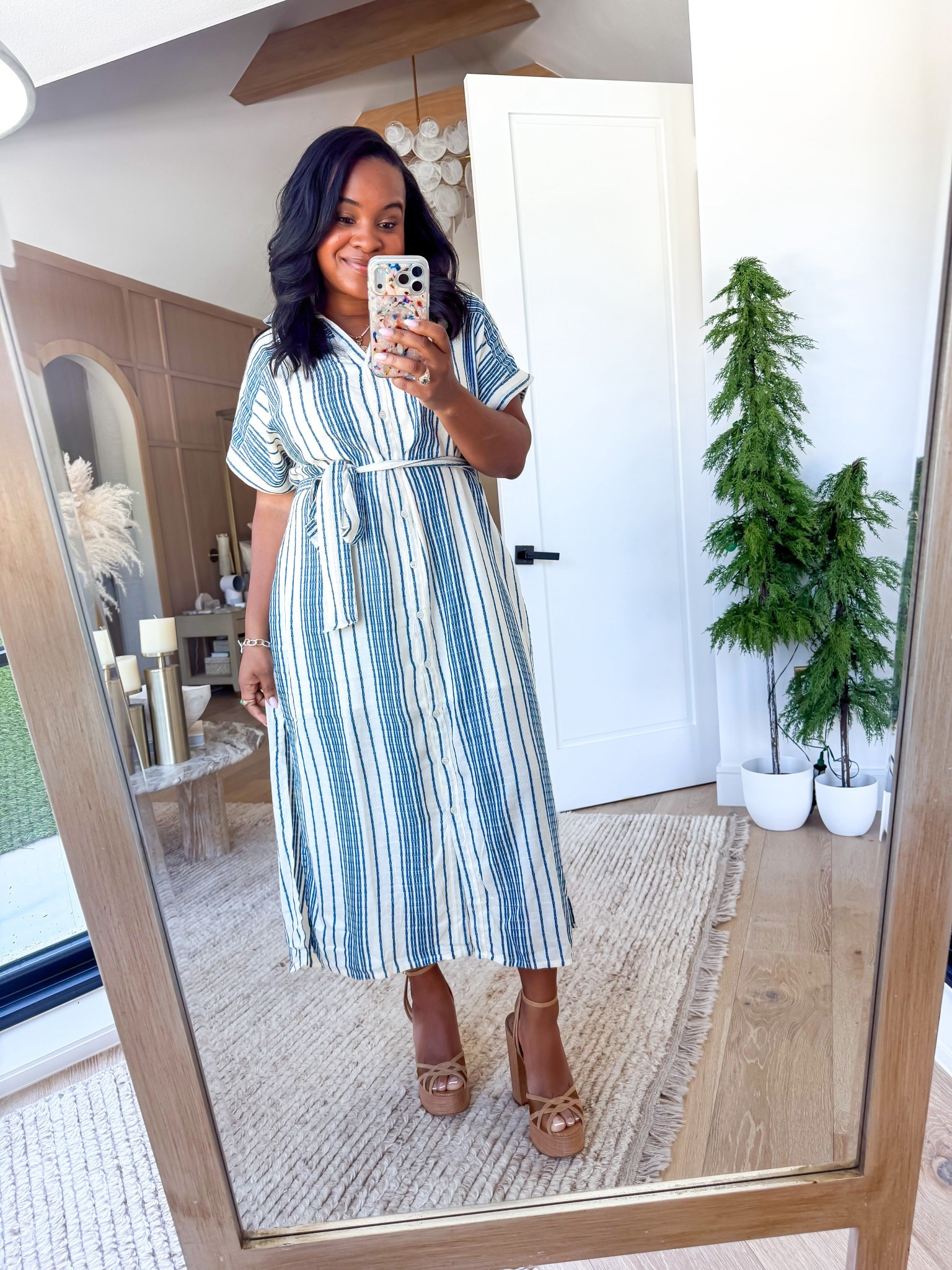 This shirt dress is so flattering on your shape! Use TARYNNEWTON40

#LTKSaleAlert #LTKMidsize