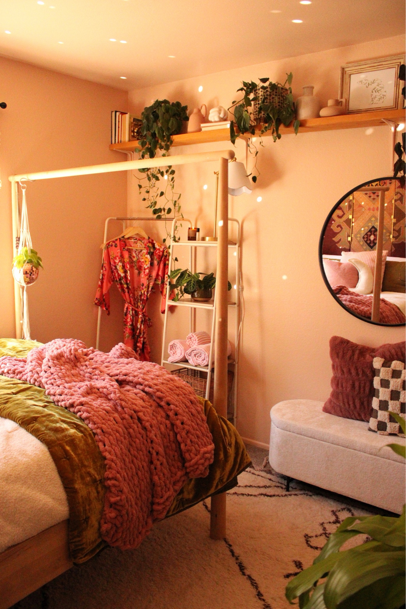 Cozy guest bedroom finds from at home! 💗

#LTKSaleAlert #LTKSeasonal #LTKHome