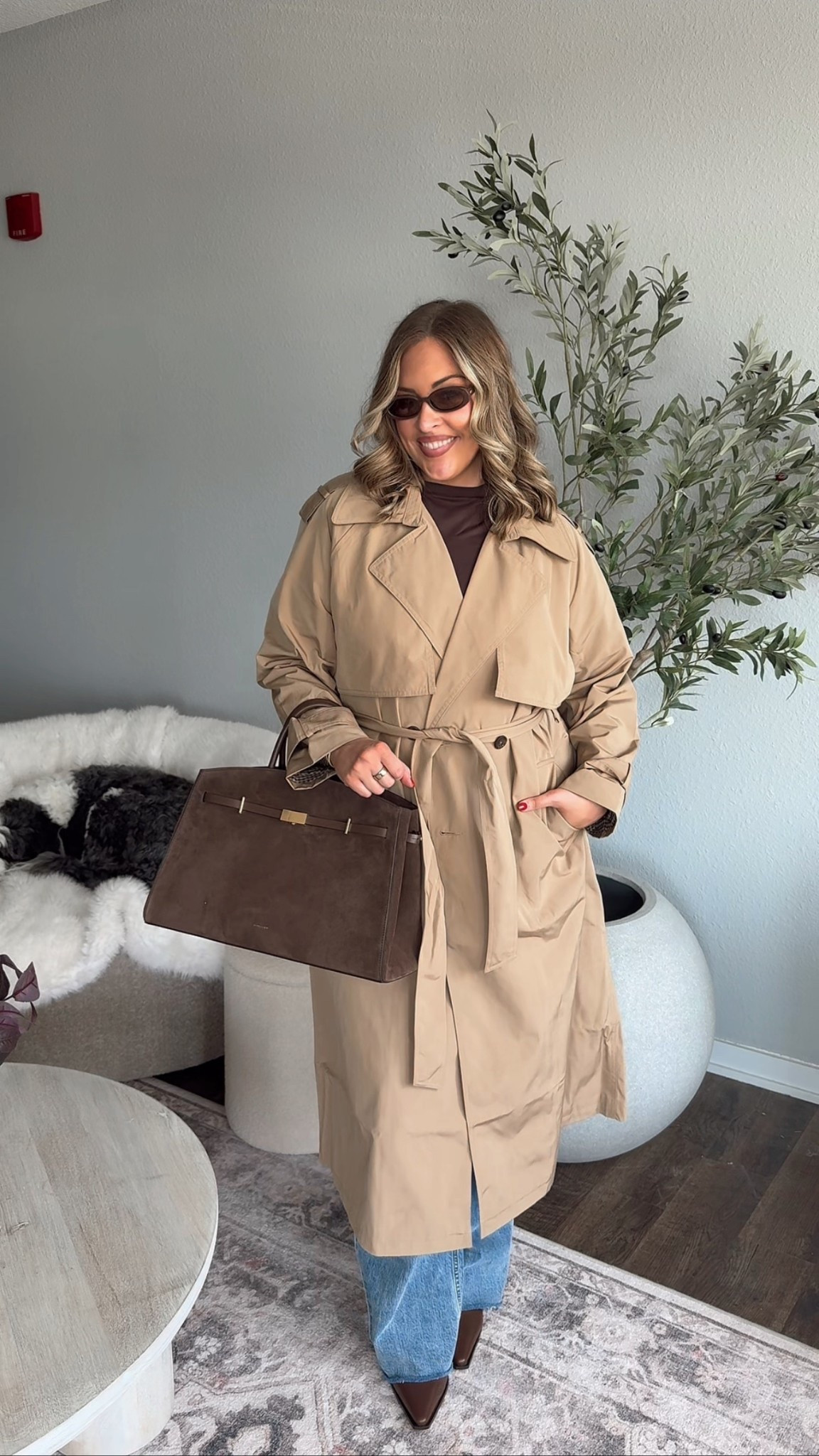 Wearing an xl! & 33L Jean 