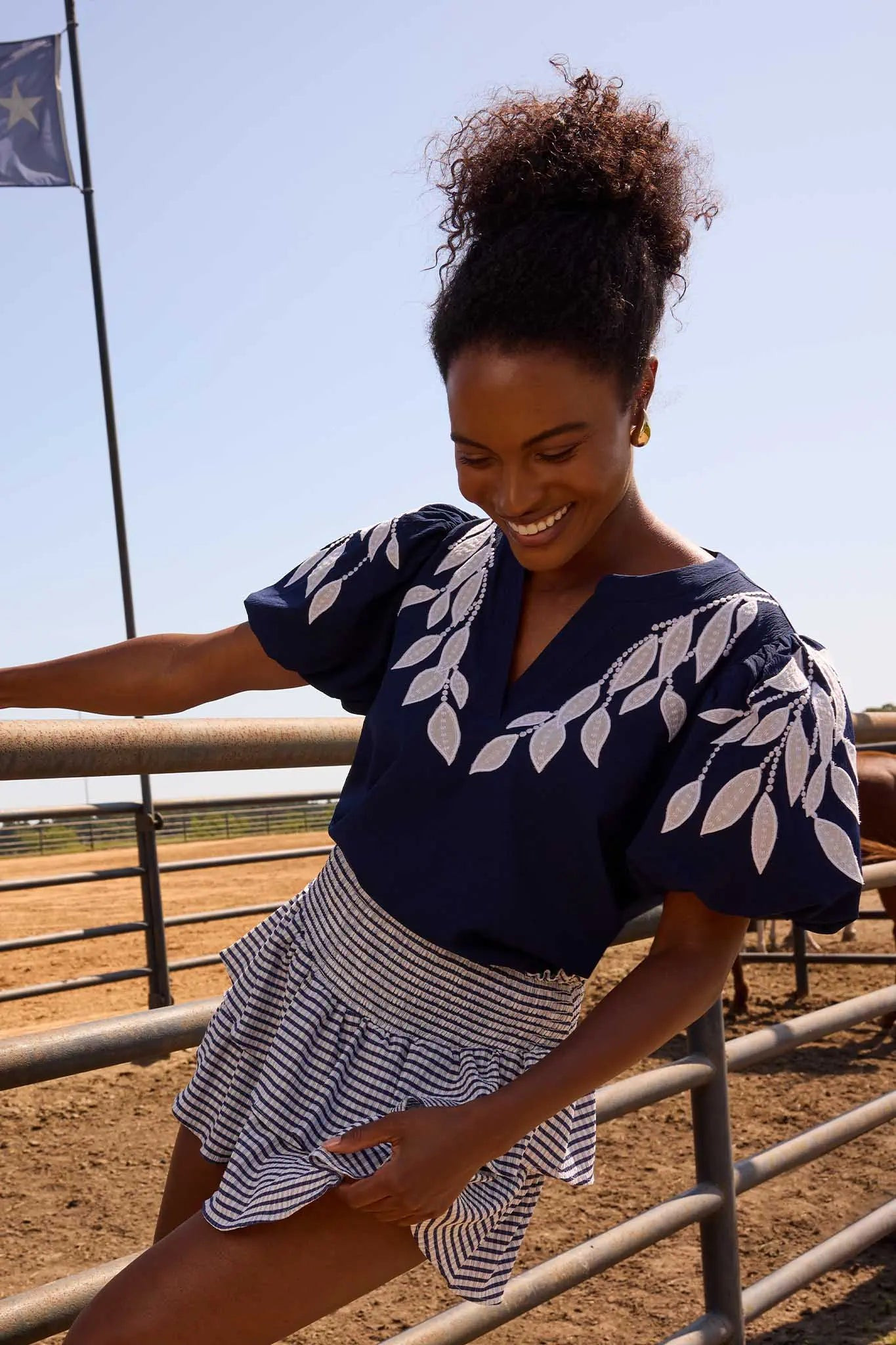 Beth Top- Navy | Avara