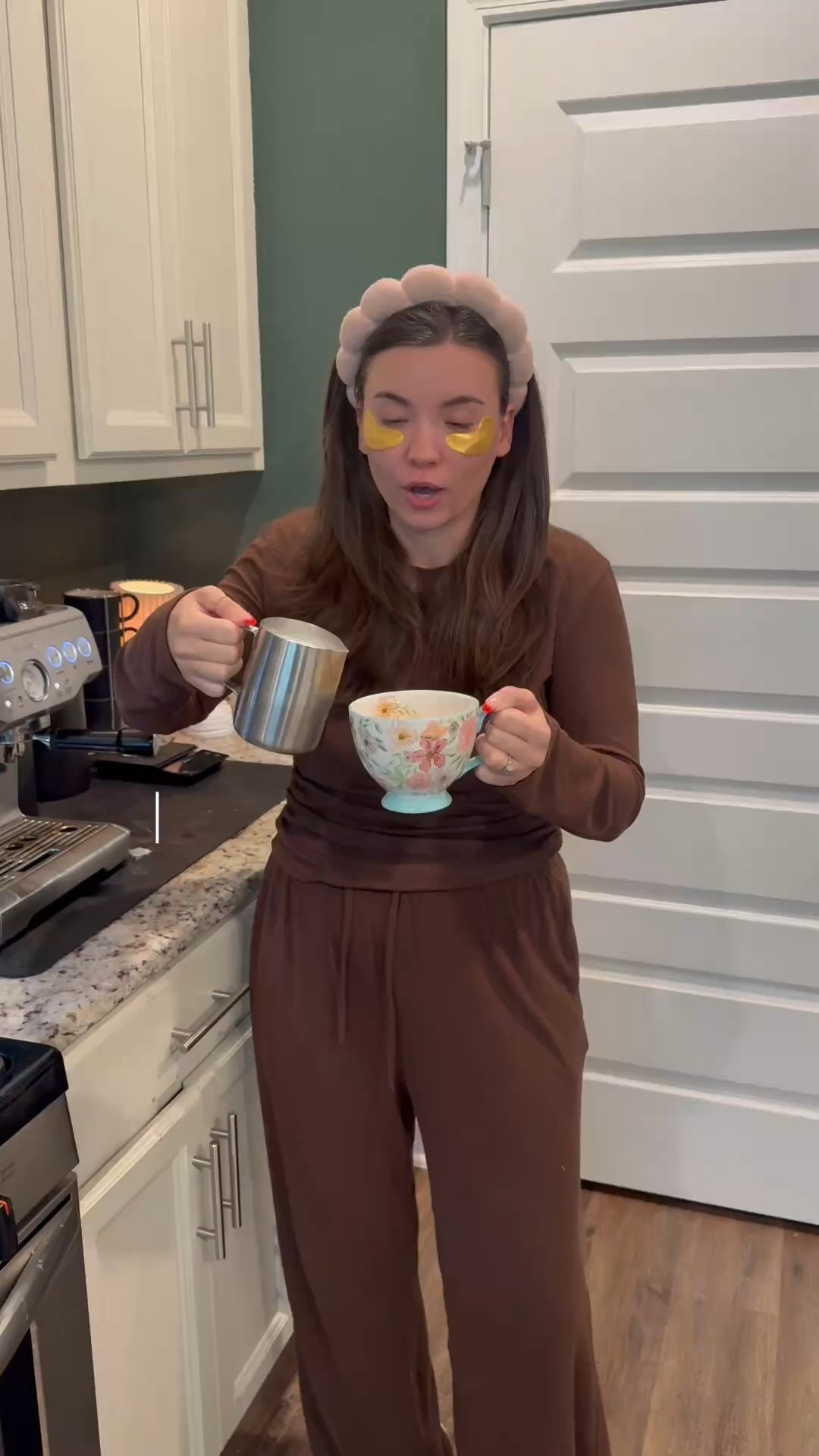 Full day in the life of a toddler mom! Linking my pajamas, my athleisure set, my outfit I wore to church, and more! 