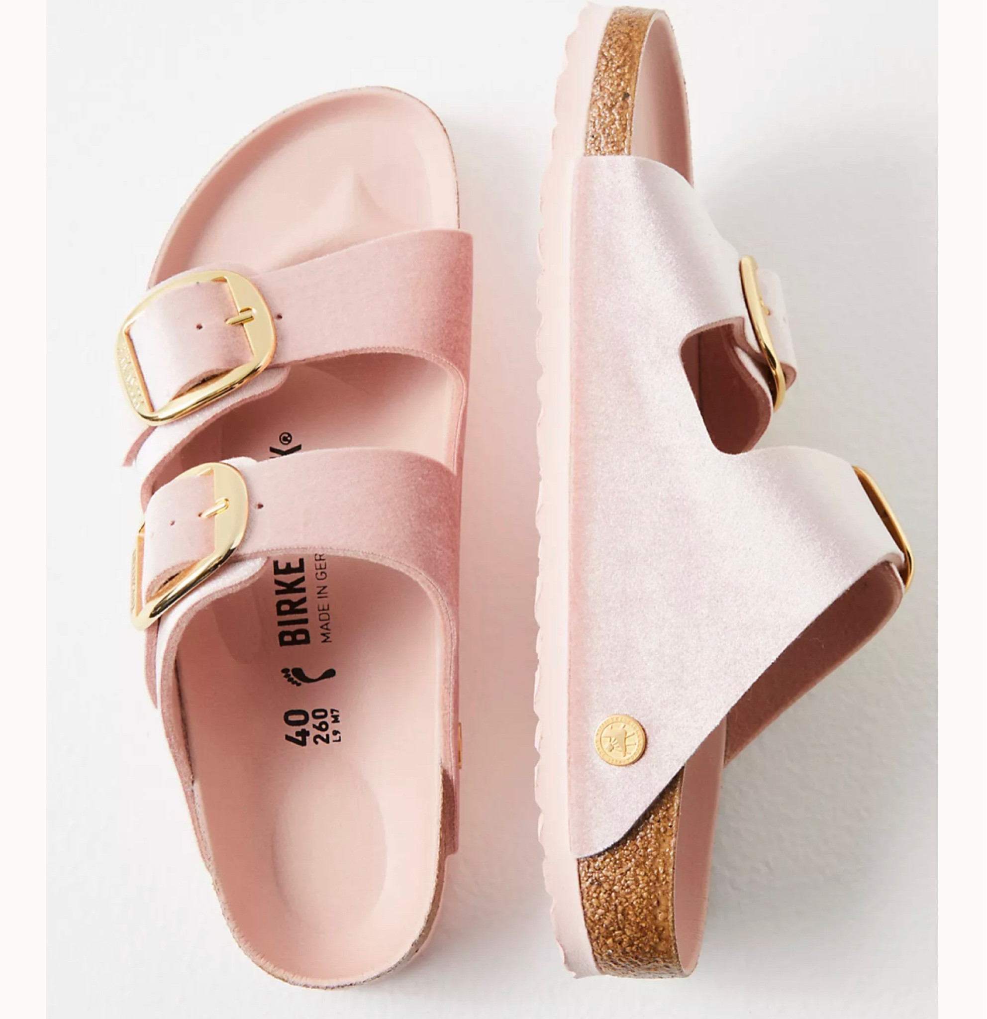I love this color Birkenstock 
Sandals 

#LTKstyletip #LTKSeasonal #LTKshoecrush