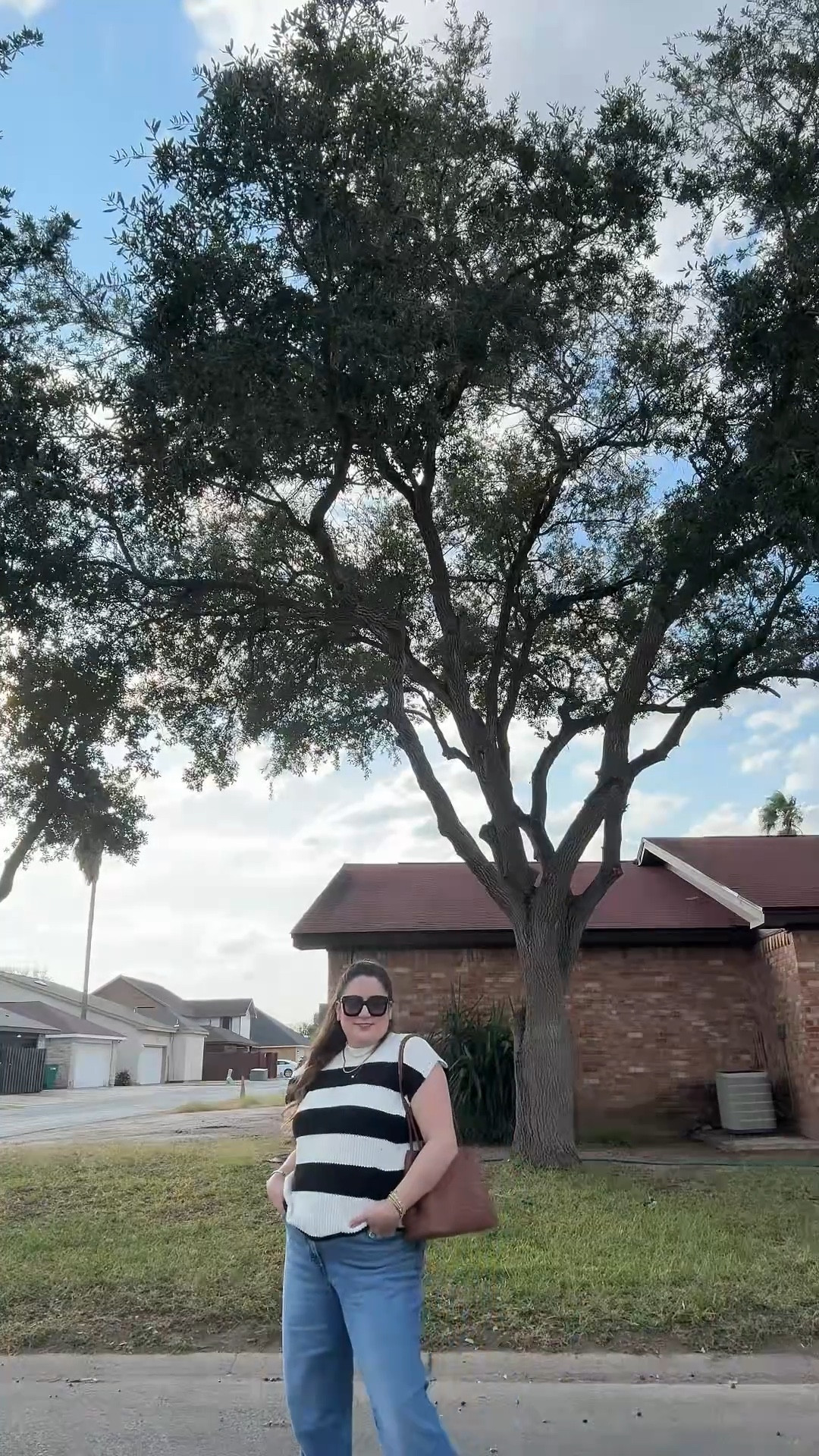 Need to get dressed casually more often 😍 @Cato Fashions  @madewell #casuallook #falloutfits #midsize #lifestyle 

#LTKMidsize #LTKItBag #LTKStyleTip