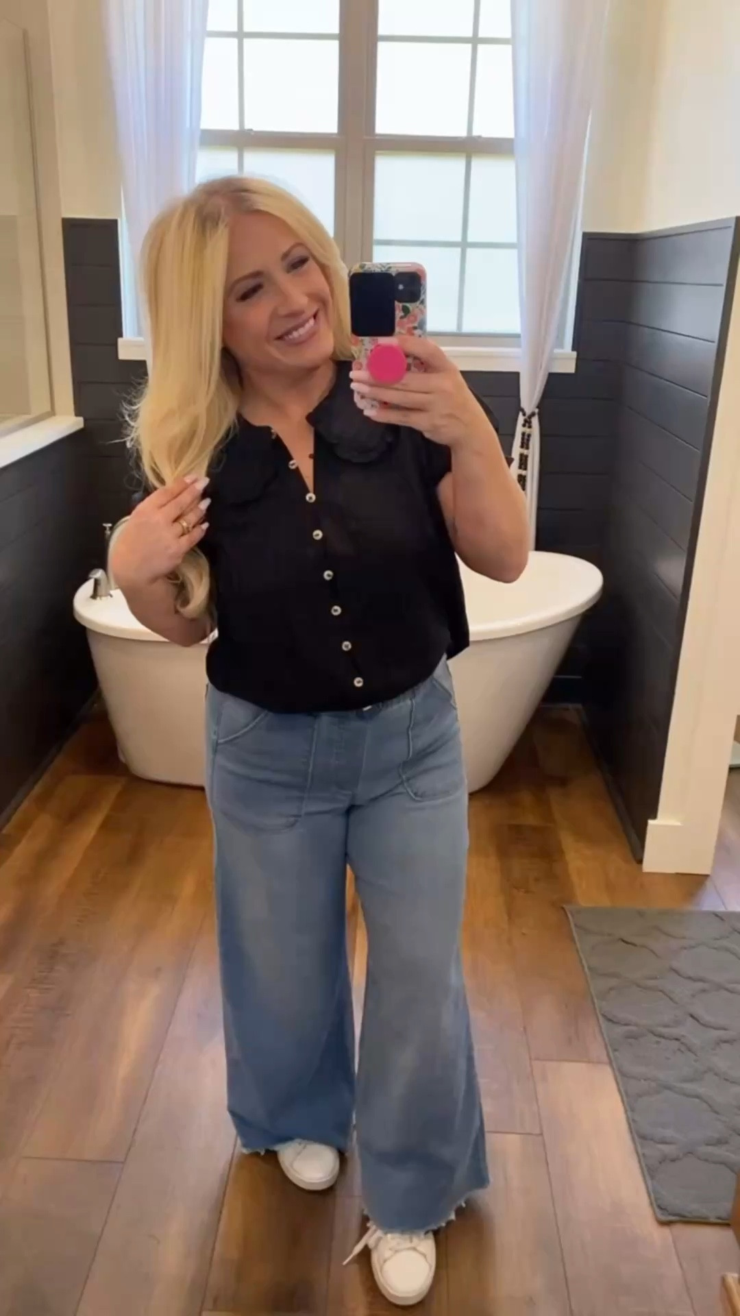 Collared blouse. So cute for spring. Could easily wear to the office. Comes in tons of colors!

#LTKWorkwear #LTKootd #LTKmomlife