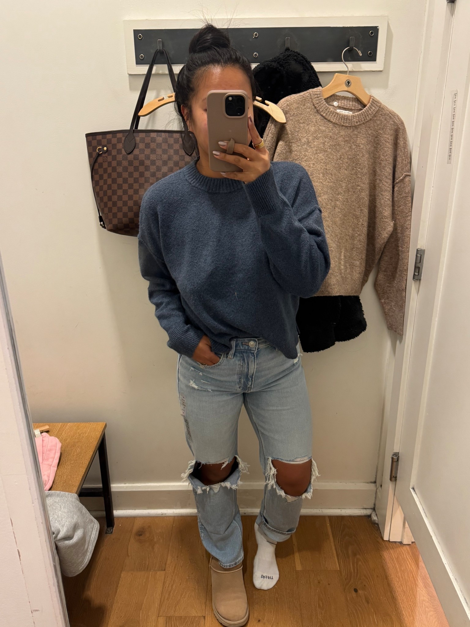 Don’t mind my one shoe… wanted to see how it would look with Uggs 🤣 also another outfit bought 🛍️ we love a good basic ✨ 

#LTKgrwm #LTKootd #LTKFindsUnder100