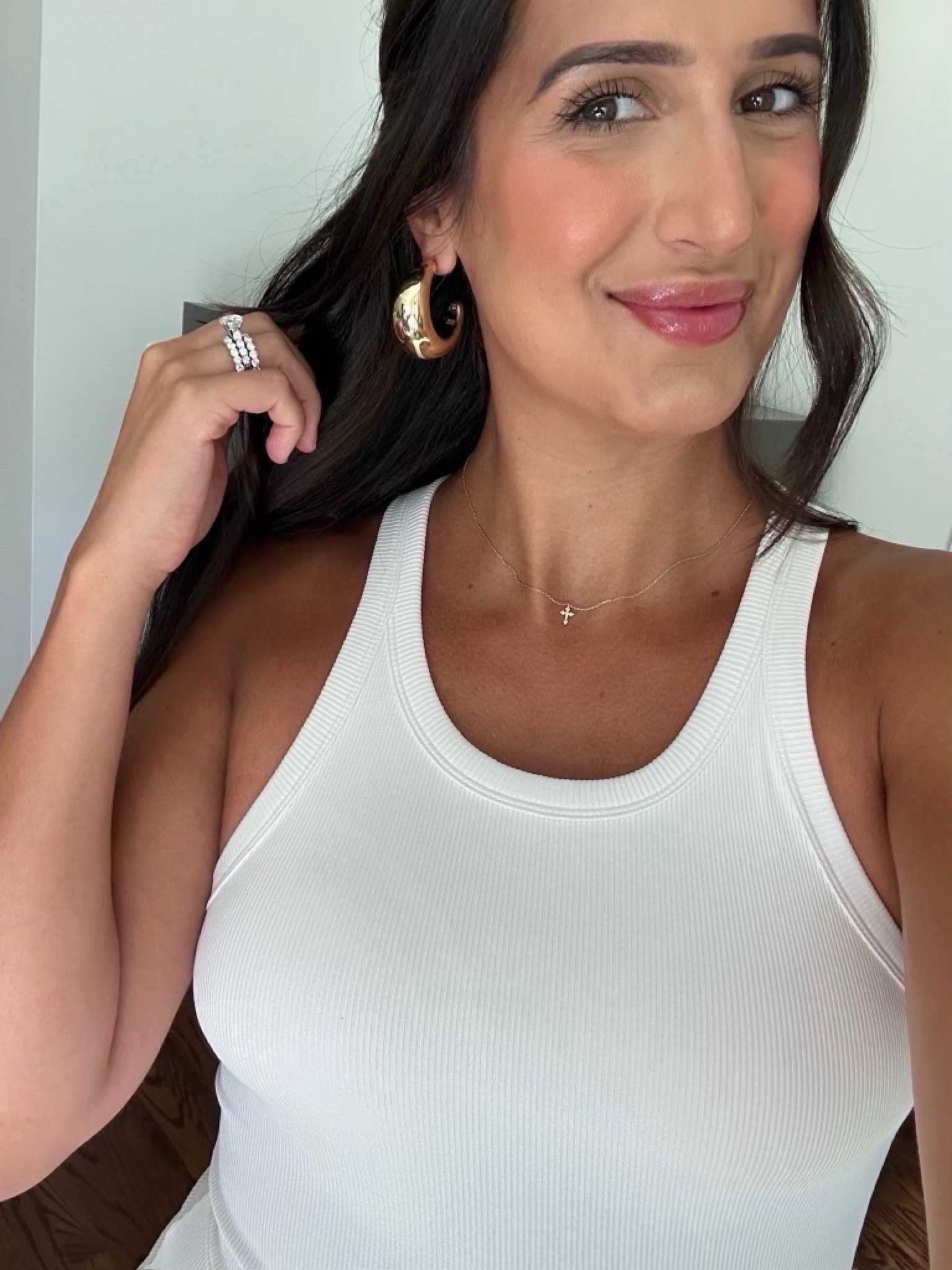 Beauty & accessory finds 💕

DIBS is having a valentines kit sale now!!

Jewelry, jewelry finds, gold jewelry, DIBS, makeup, natural makeup, blush, cream blush, cream contour, lip gloss, boy mom, Louisville, Grace White, a Southern Drawl

#LTKselfcare #LTKBeauty #LTKSaleAlert