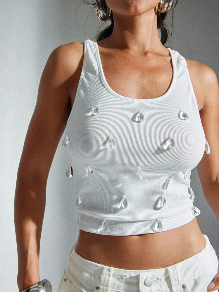 Denimoi Crystal Charm Scoop Neck Sleeveless Tank Top, Raindrop Stone Detail Tank Top, Crystal Raindrop Tank Top, Summer Tank Top Summer Outfits Vacation Outfits European Summer Fashionable | SHEIN