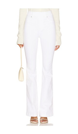 SPANX Flare Jean in White. - size XL | Revolve Clothing (Global)