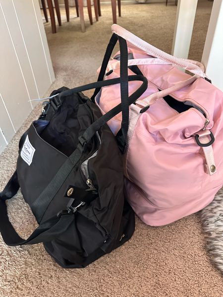 Duffle bags for personal items. It fits under plane seats. 
It comes in many colors.

Travel bag. Travel tips. Travel. LAX. Duffle bag. Vacation. Plane. Mom. Travel style. Travel duffle. Travel carry-on. Carry on bag. Men. Women. Kids. For all ages. 

#LTKtravel #LTKfindsunder50 #LTKGiftGuide