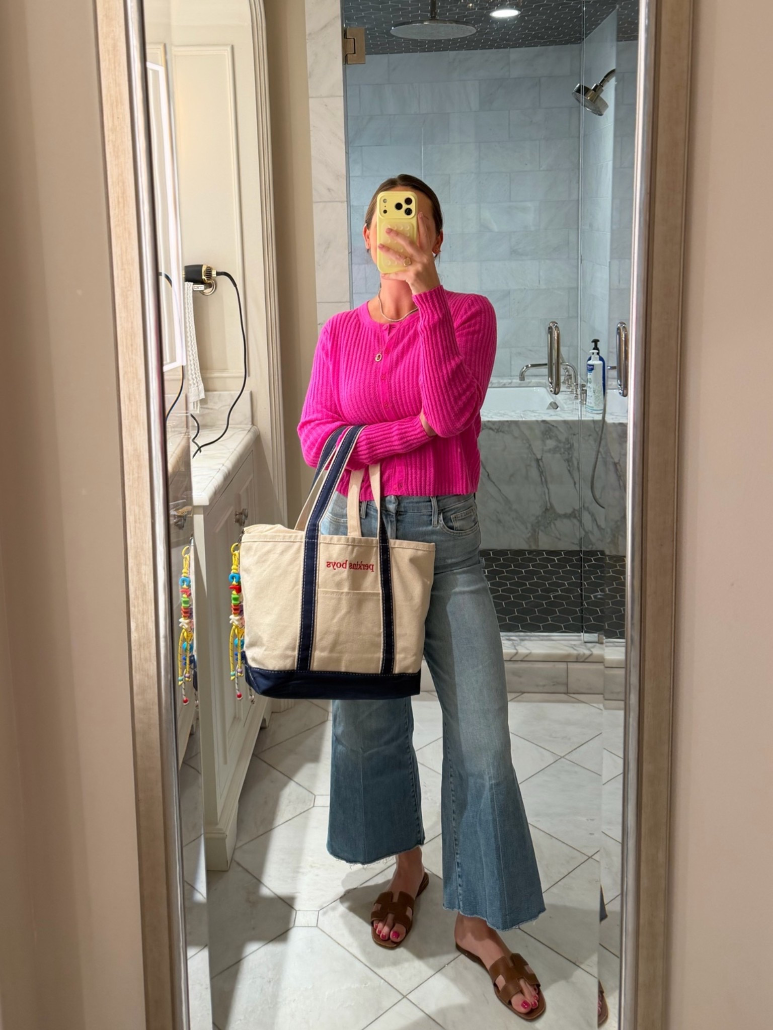 Cannot get over how comfy these @Frank & Eileen jeans are! The perfect amount of stretch🙌🏼 

Fav @jcrew cashmere sweater is also on sale rn!

#LTKootd #LTKmomlife #LTKSeasonal
