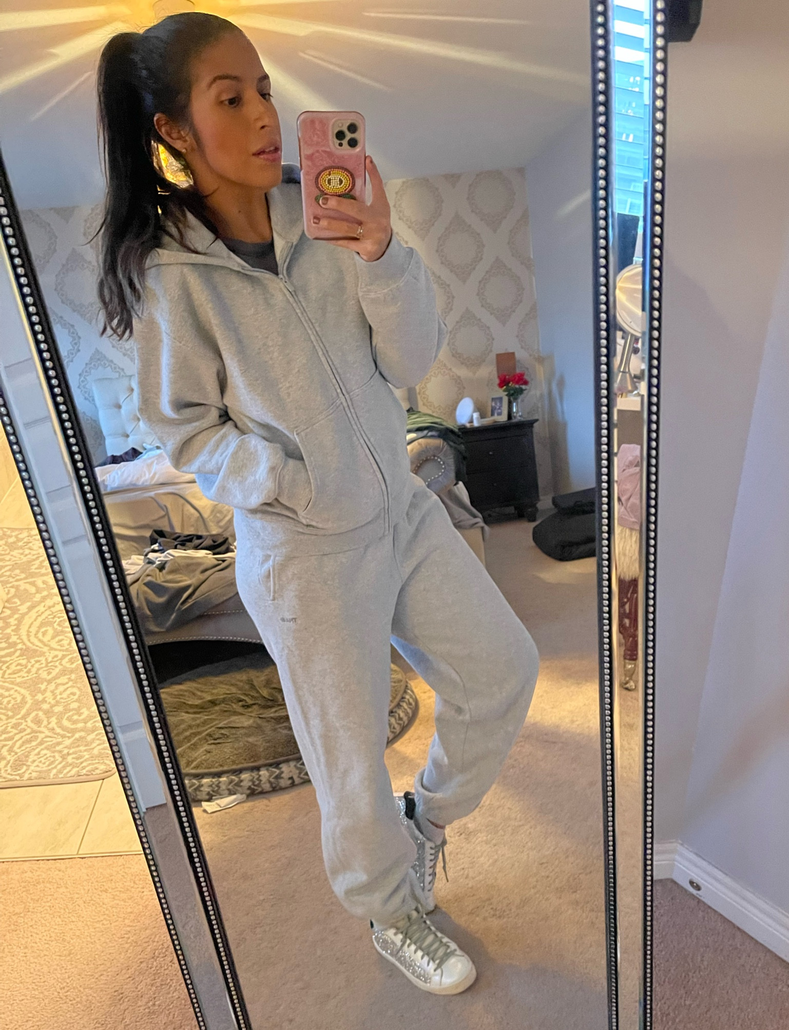 The absolute COZYiest sweatsuit from aritzia and tna. This set beats out so many other sweats I’ve tried!!! This is size medium and colour is Heather chrome. 

#LTKMostLoved #LTKstyletip #LTKfindsunder100