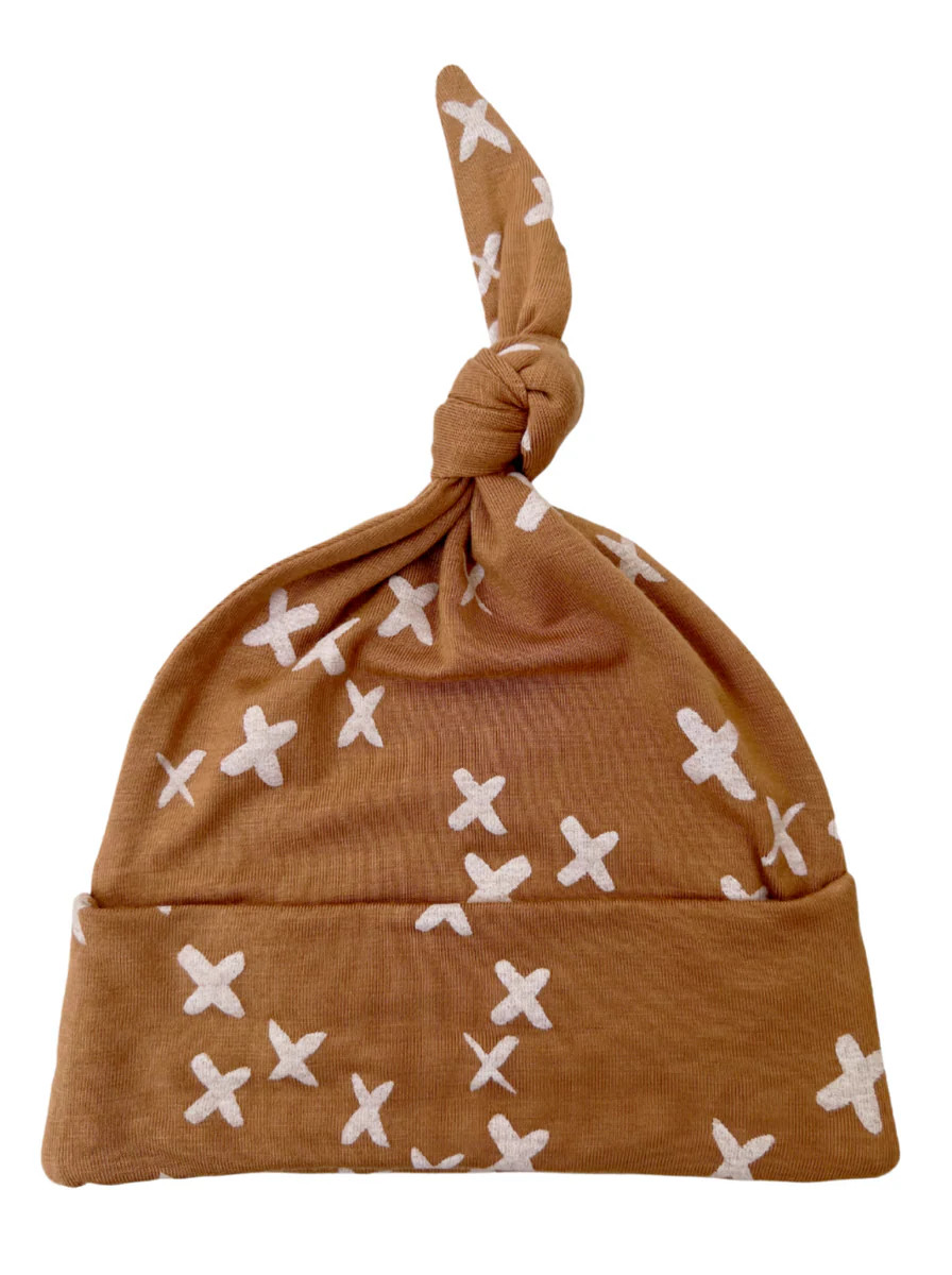 Newborn Knot Beanie, Nutmeg Kisses | SpearmintLOVE