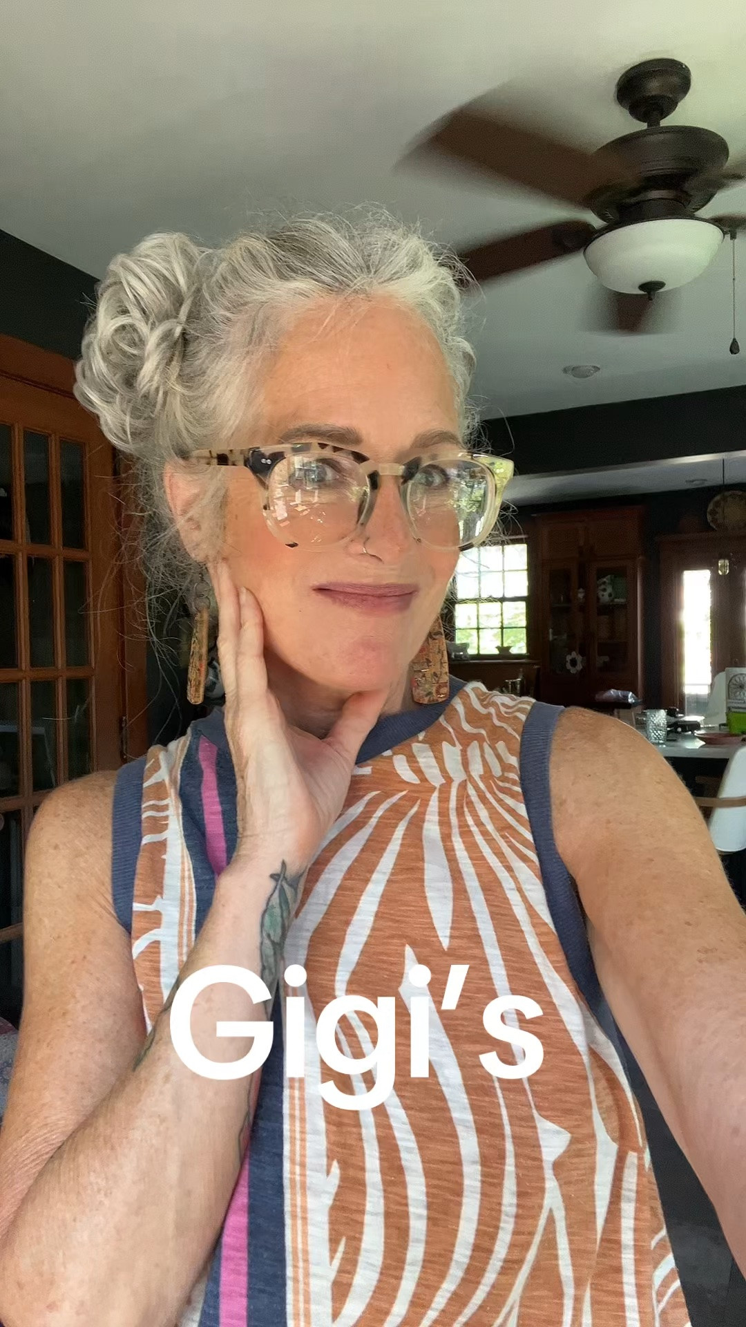 Stay cool✌️☮️. Ootd for me a 64 yr old mom of 4, Gigi to 6 and p/t caregiver to my mom with dementia❤️

#LTKgrwm #LTKootd #LTKdayinmylife