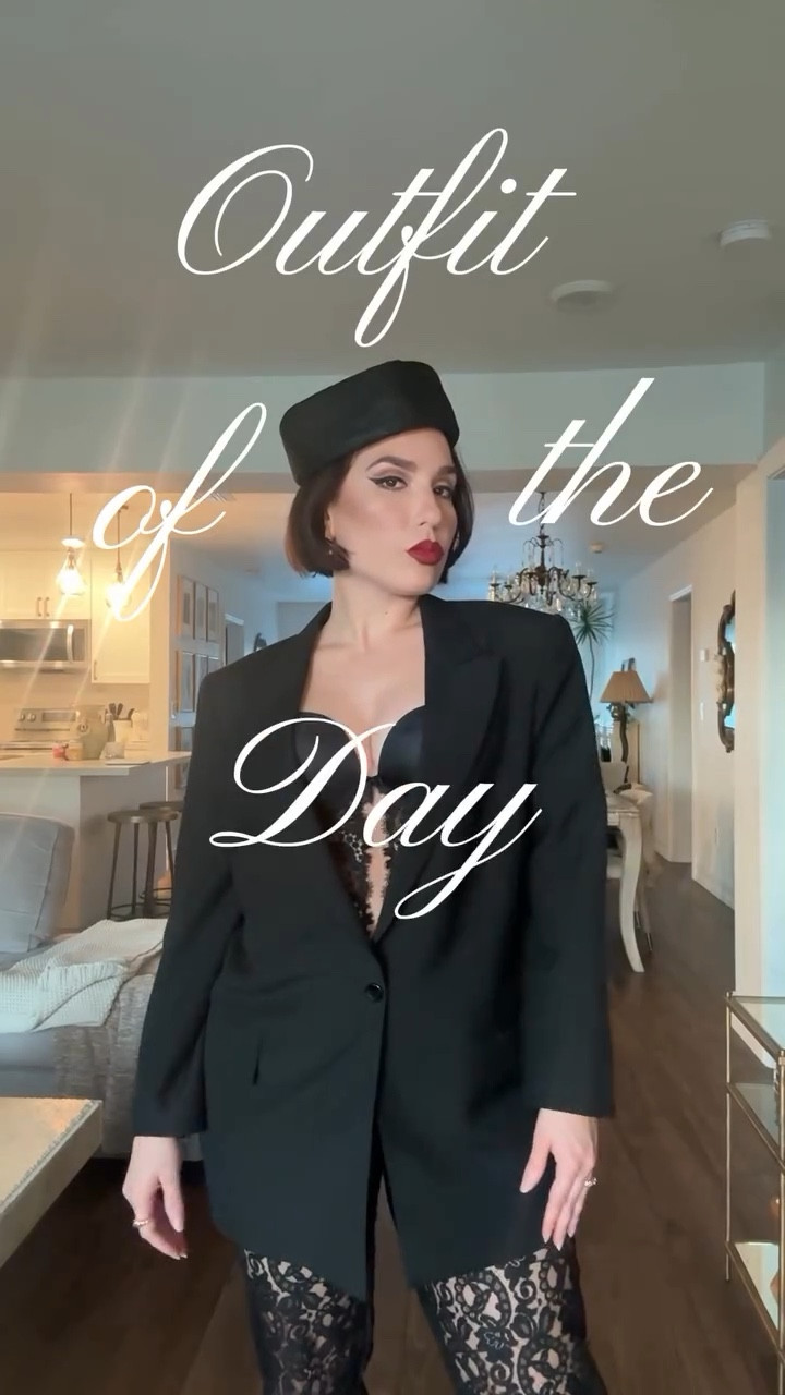 vintage this, vintage that, oh thrifted this & thrifted that 🖤
.
.
.
.
#vintagestyle #vintagelover #miamicontentcreator #miamiinfluencer #pinupstyles #romanticstyle #fashiontrend