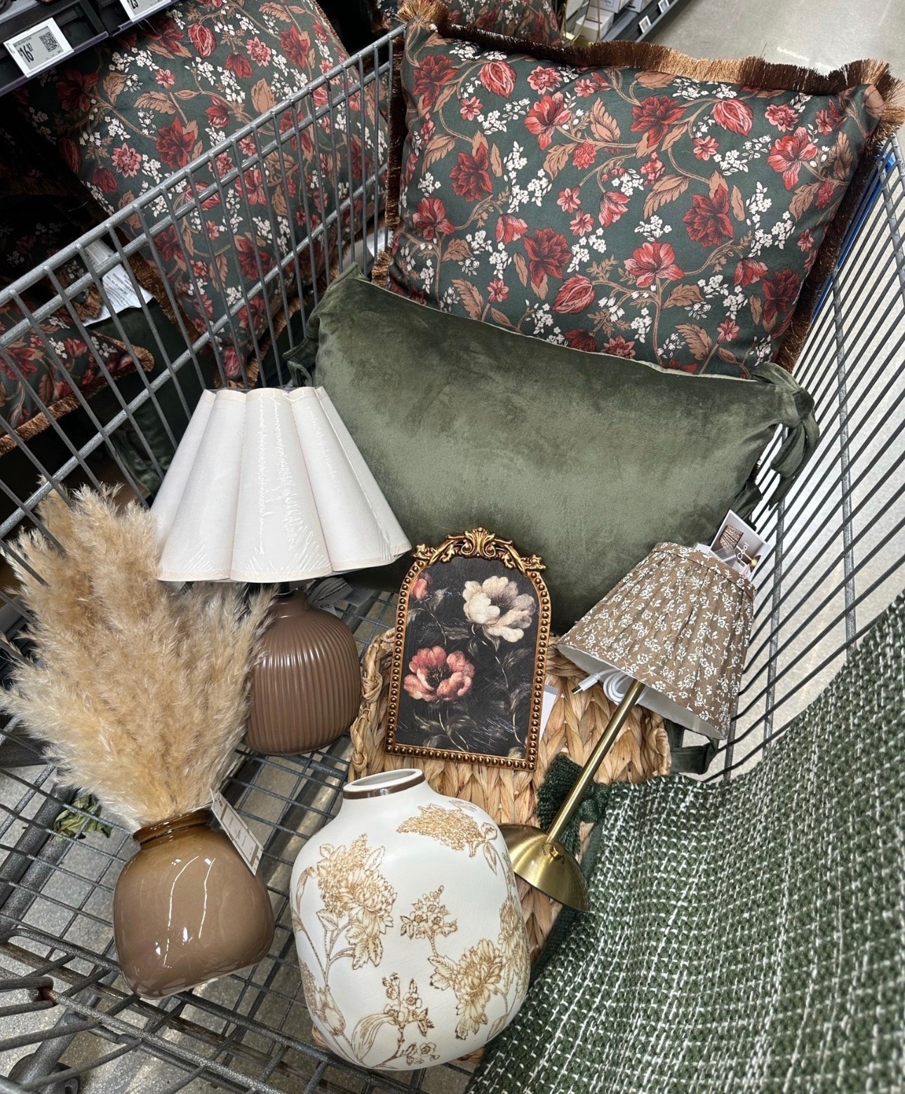 Walmart Fall decor. All the cozy layers- velvet pillows, fluted lamp, floral vases, picture frame, rugs.

Walmart 
Home decor
Table Lamp 
Cozy home 
Fall
Autumn 
Fall decor Table Lamp
Pampas grass 
Better homes and gardens 
Pottery barn 
Magnolia 
McGee and co
Studio McGee
Thrifted 
Vintage

#LTKxWalmart #LTKSeasonal #LTKHome