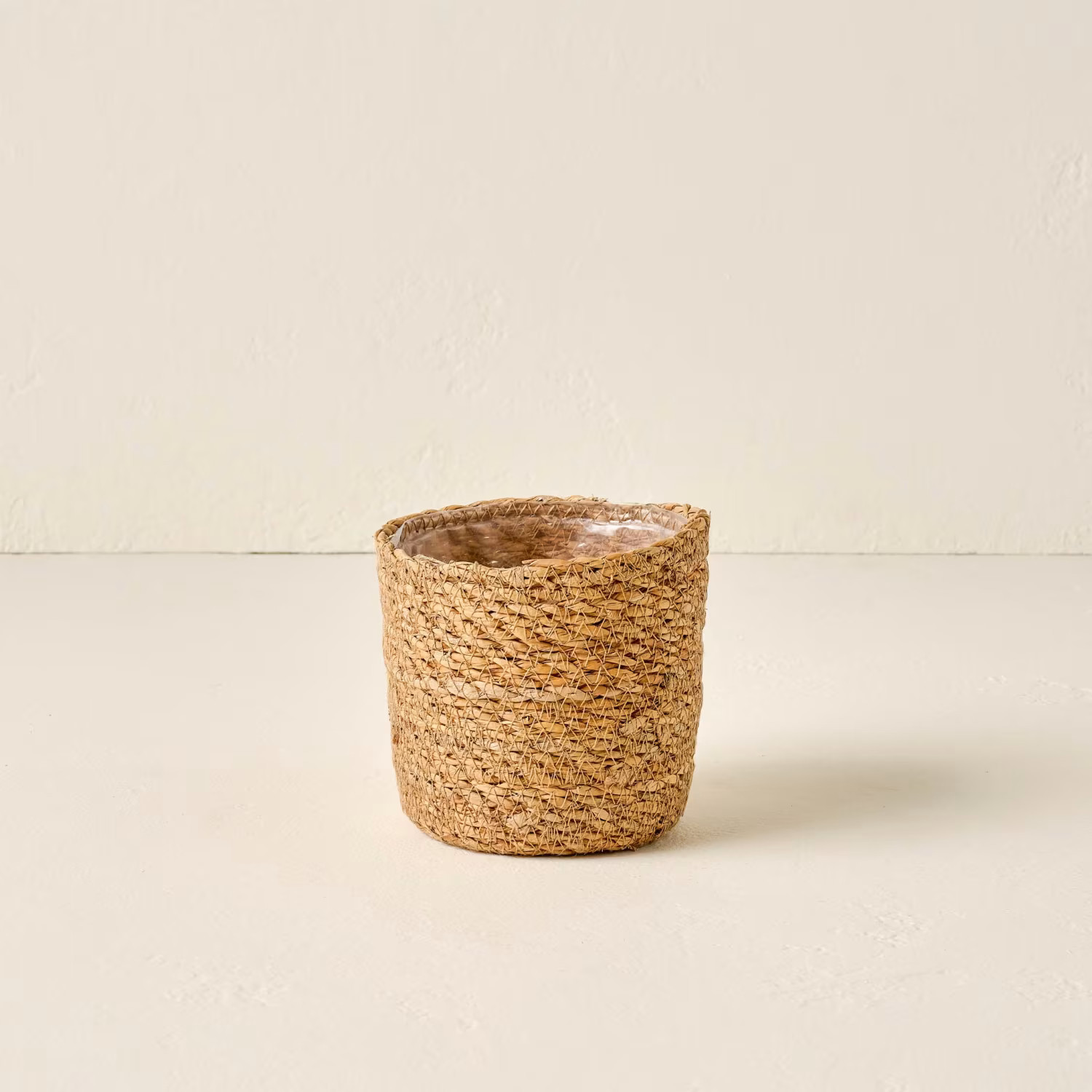 Lined Seagrass Planter | Magnolia