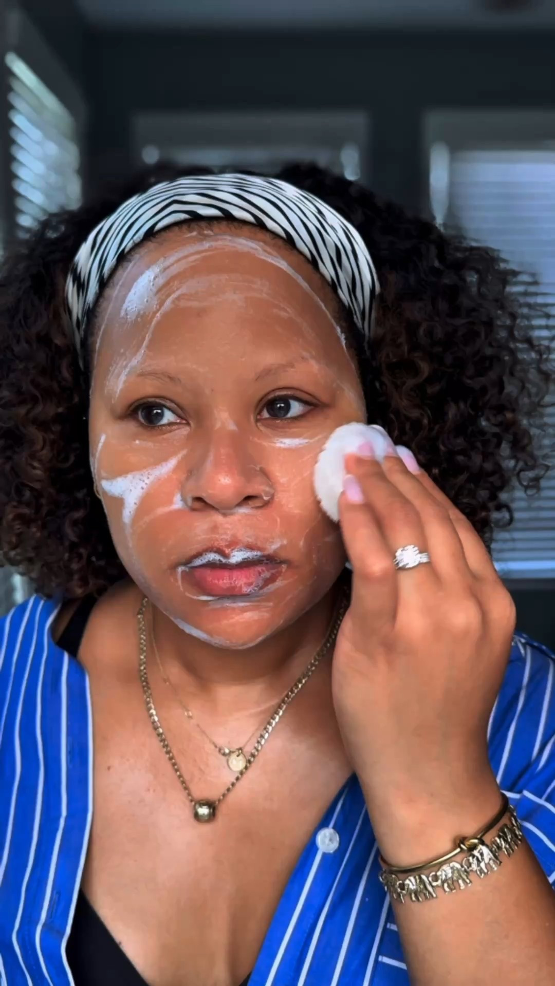 No make up, make up look  

#LTKBeauty
