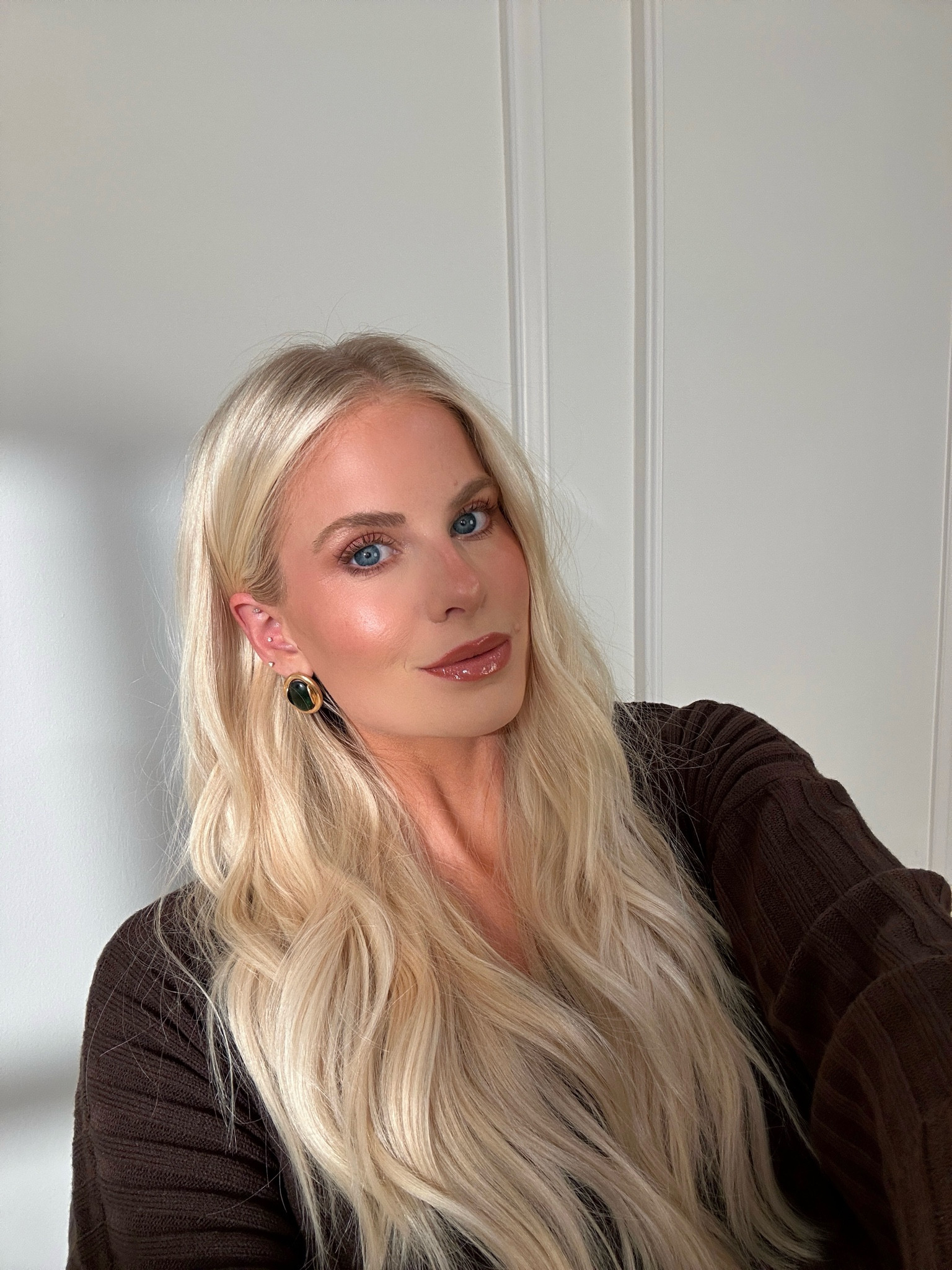 Shop Charlotte’s Magic Cream now at Sephora! @charlottetilbury @charlottetilburyskincare @sephora #charlottetilbury #magiccream #sephora

Shades:
Pressed Powder - Fair
Foundation - 4 Neutral
Brow - Light Blonde
Lipstick - Catwalking

#LTKBeauty