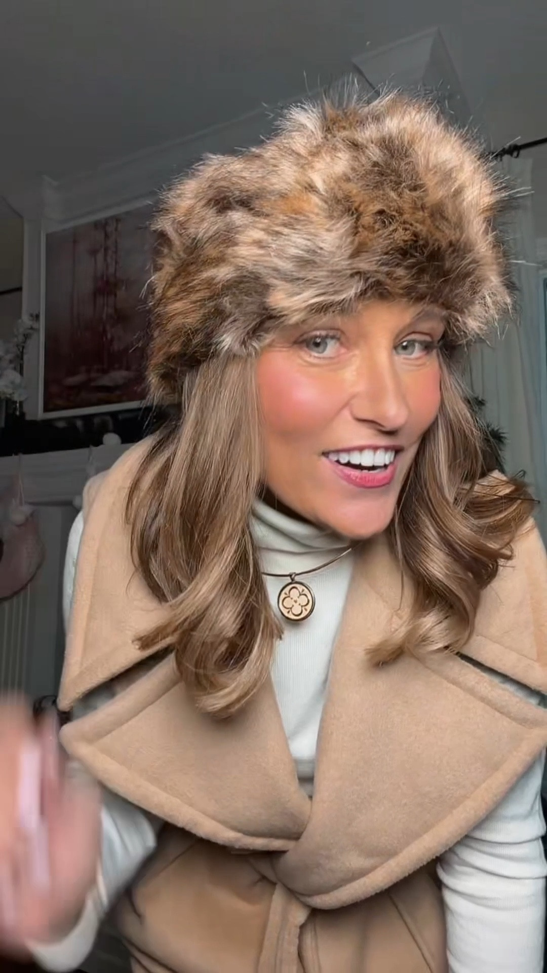 I found it! Just like my sisters.  Only hers is $300 and mine is under $10!!! 

#LTKFindsUnder50 #LTKSeasonal #LTKOver40