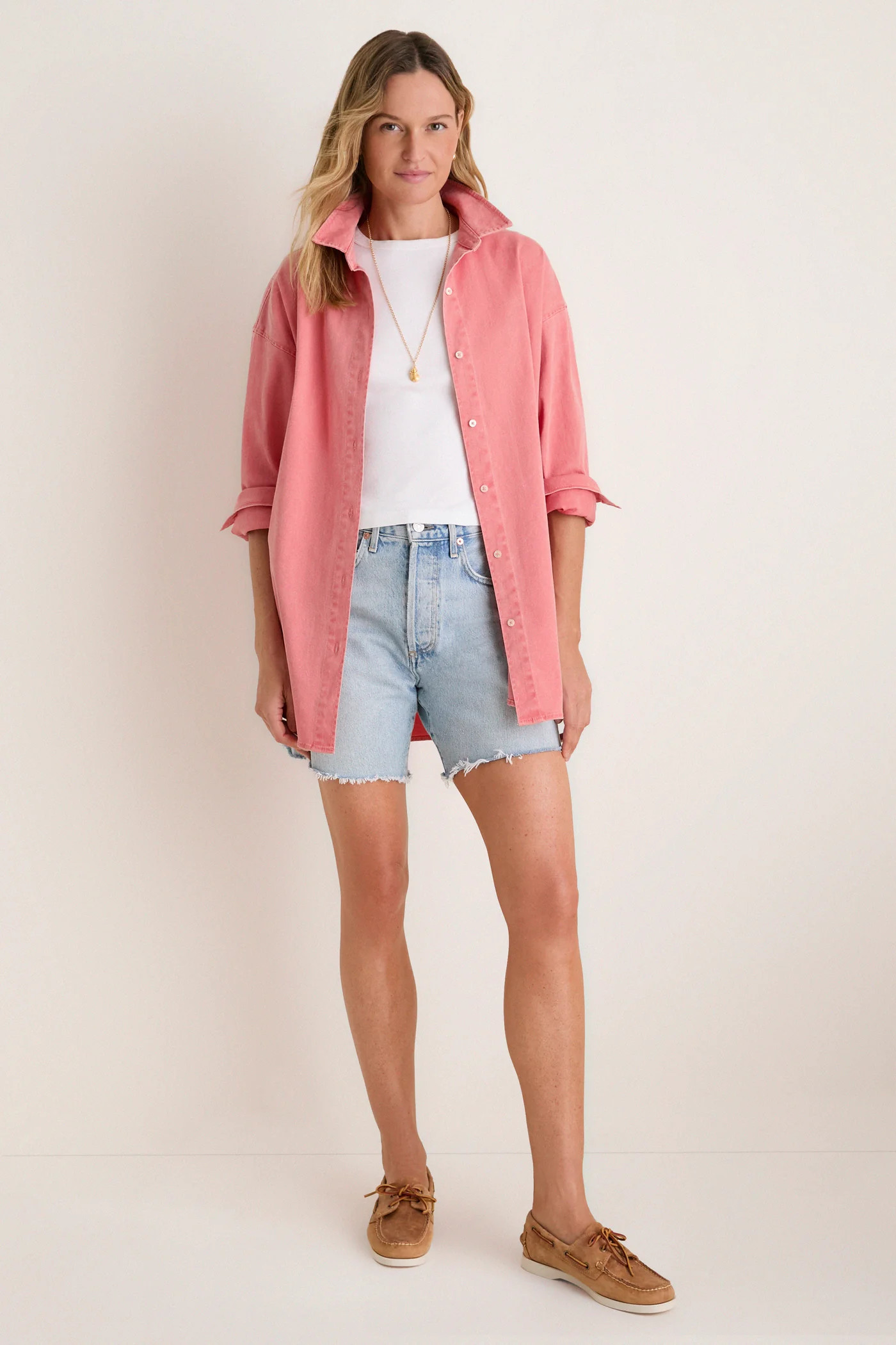 Nantucket Reds Stretch Twill Blane Boyfriend Button Down | Tuckernuck (US)