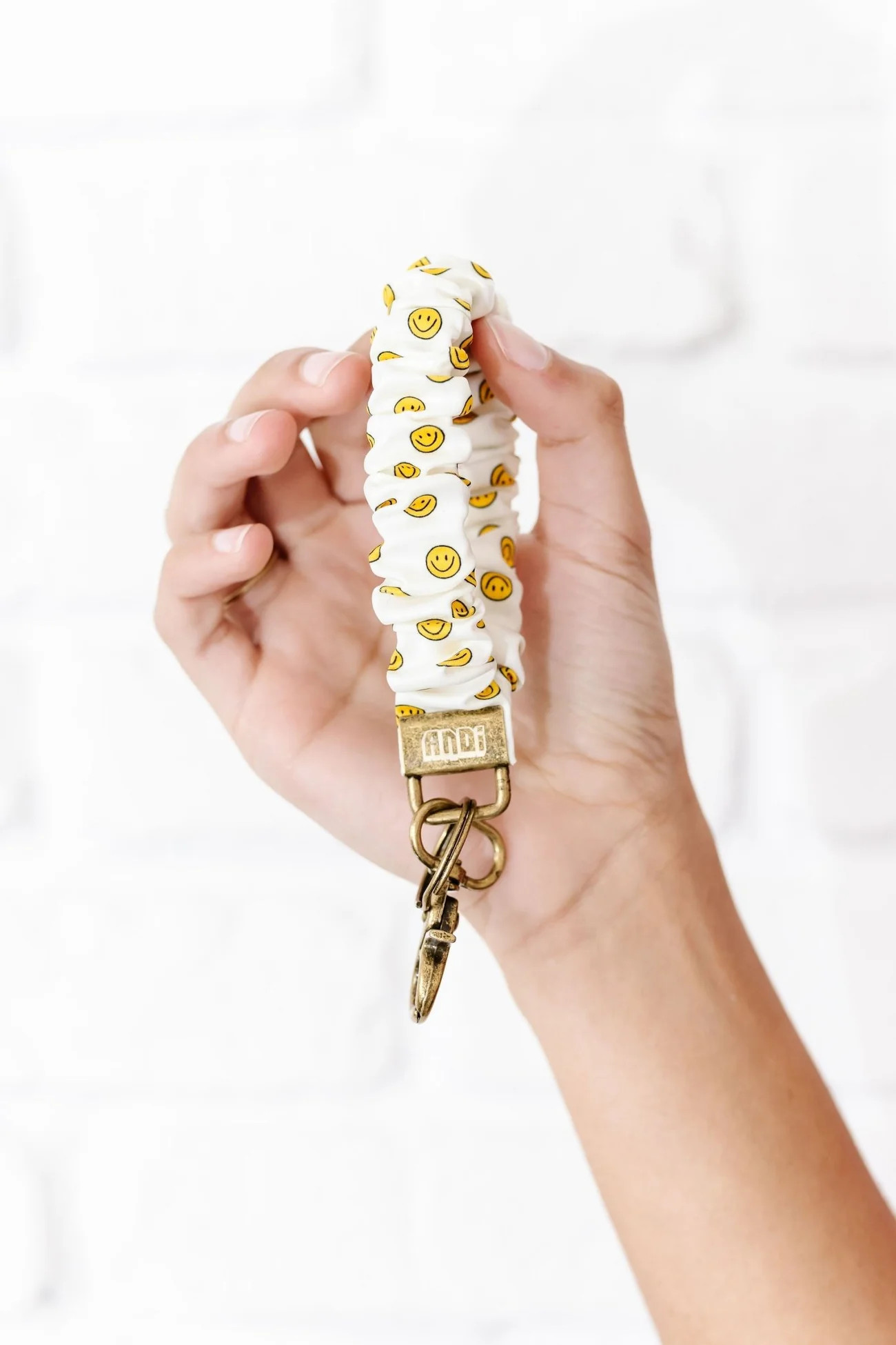 No Worries Keychain | Shop Andi