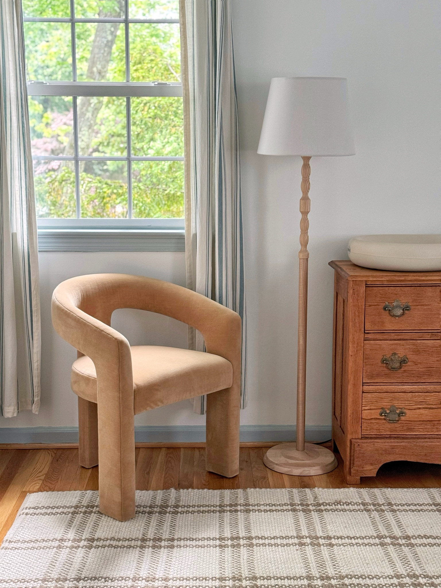 Ordered a recliner for the nursery room but it will take weeks before it gets here🥲so here’s a temporary one🪑



Nursery room, home, dinning chair, LTKHOME

#LTKHome #LTKBaby #LTKKids