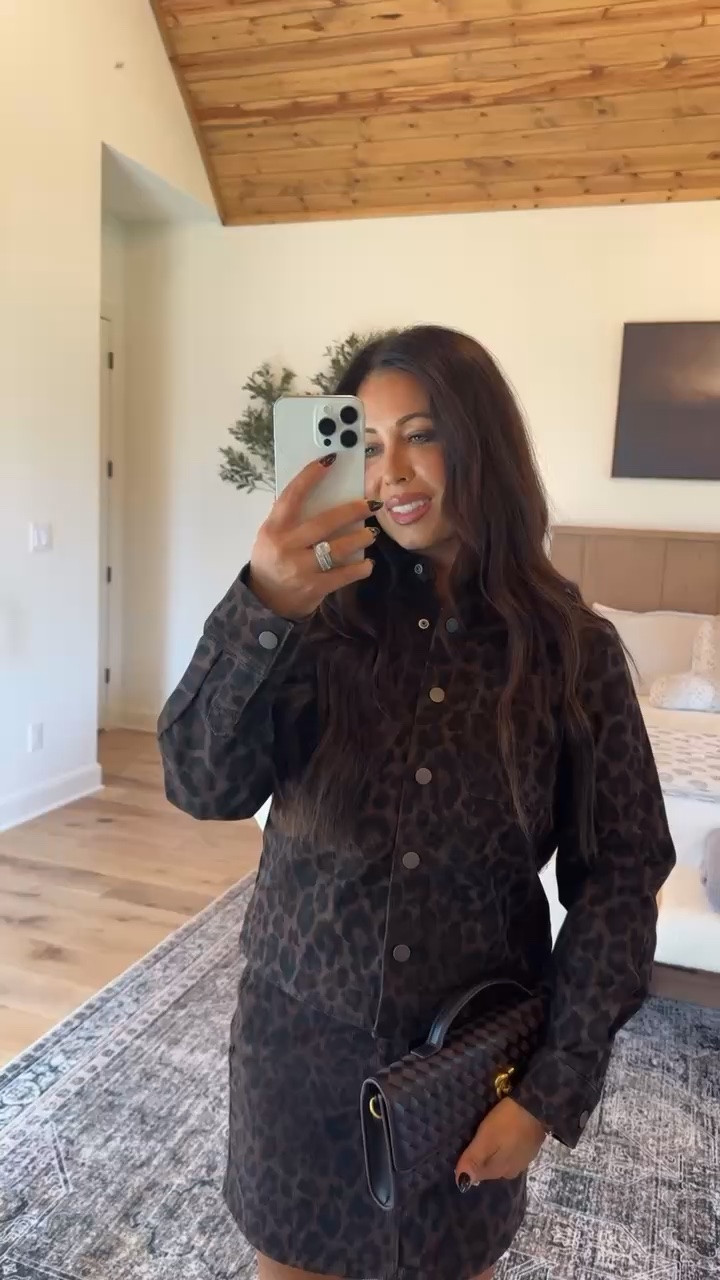 Walmart fall fashion at its cutest! This leopard-print denim jacket and matching mini skirt create the perfect affordable fall outfit. Wear this trendy matching set together for date night or style each piece separately for endless looks!
#WalmartFashion #WalmartFinds #WalmartStyle #AffordableFashion #FallOutfit #LeopardPrint #MatchingSet #DenimJacket #MiniSkirt #DateNightOutfit #FallFashion2026 #WomensFashion