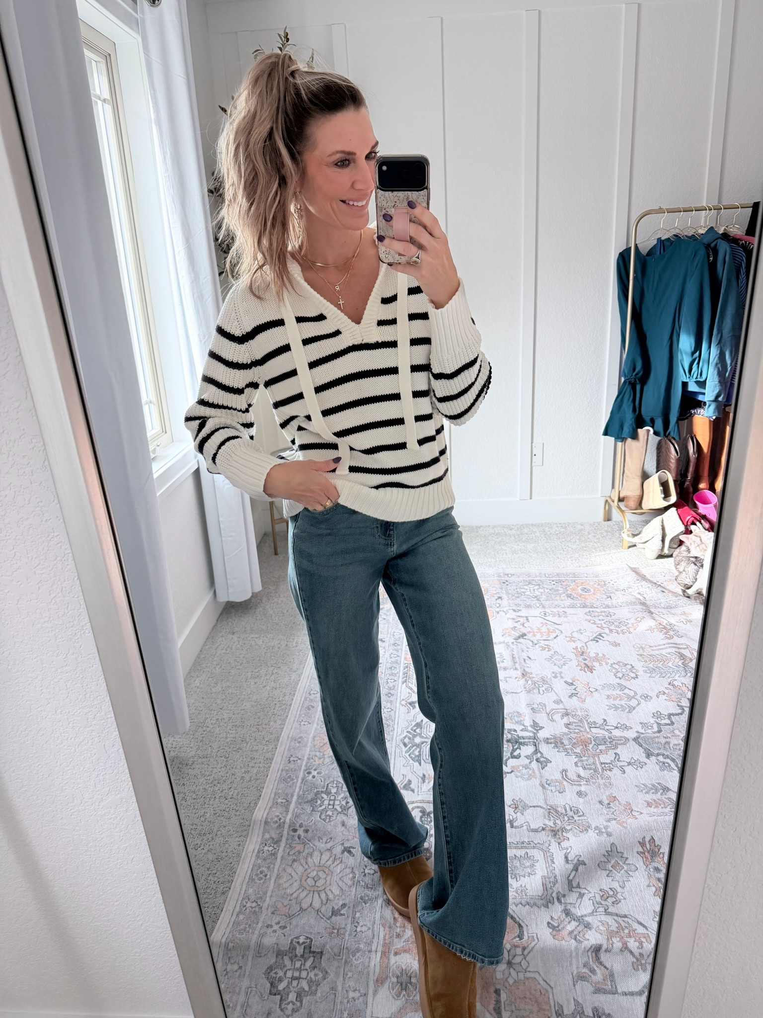 Walmart is seriously showing off right now 🤍✨
These new arrivals are so good — cozy striped sweater + flattering jeans and both under $30 🙌
Affordable, cute, and easy to wear… we love to see it.

#LTKFindsUnder50 #LTKWorkwear #LTKOver40