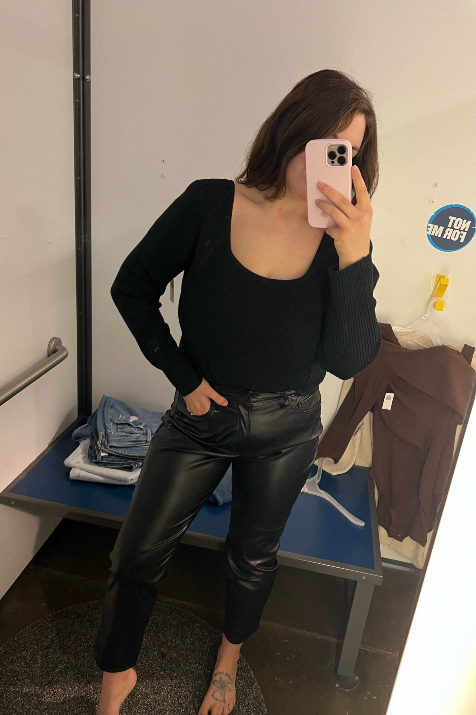 Faux leather, leather pants, old navy, women’s fashion, postpartum style, new years outfit

#LTKSeasonal #LTKunder50 #LTKcurves
