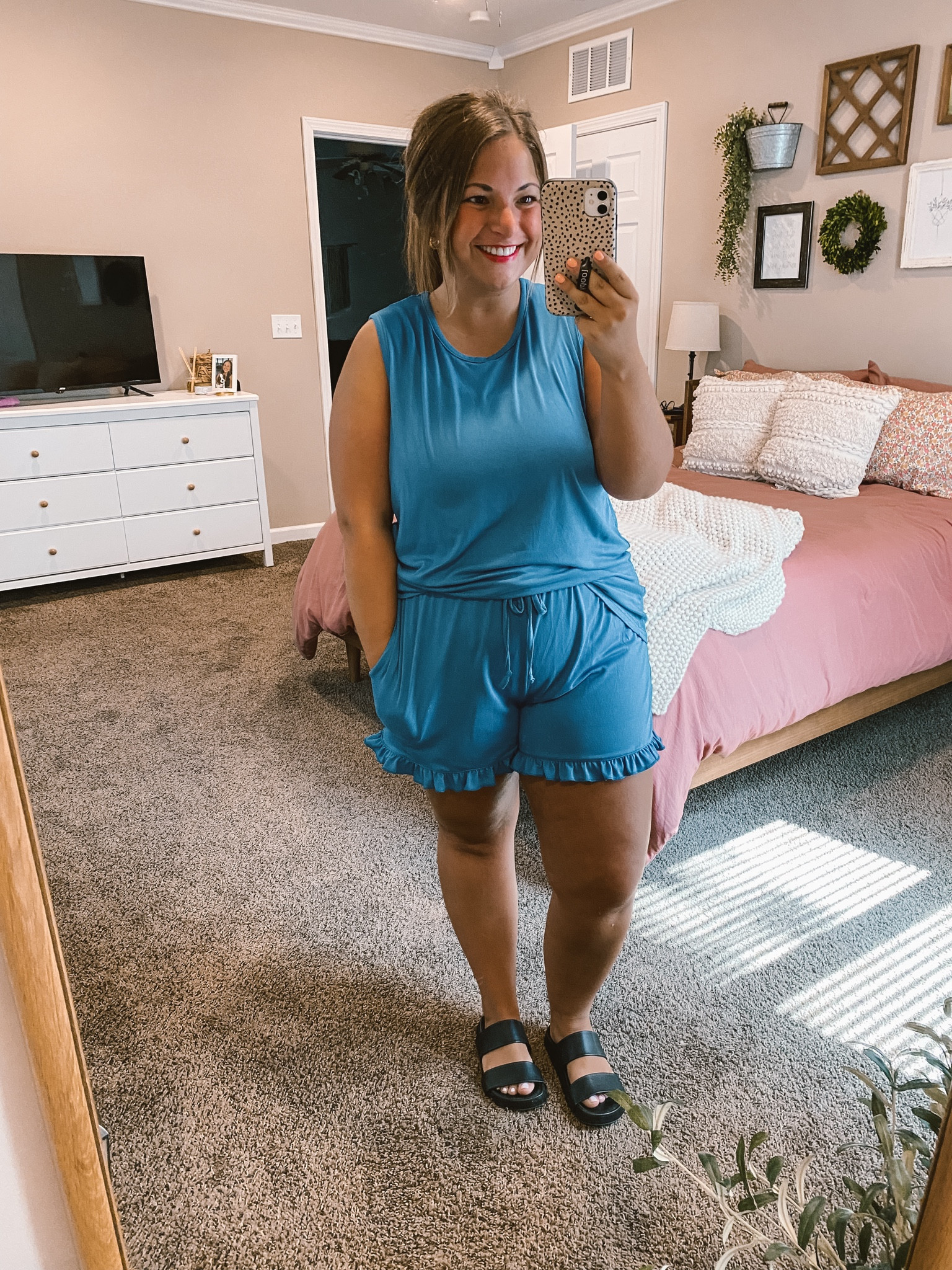 ON SALE

Amazon pajama sets are my fav! The frills on the shorts on this one are so cute! It’s super soft, too.

sandals: fit true to size // wearing a 5
pajama set: fits true to size // wearing a large

#LTKStyleTip #LTKFindsUnder50 #LTKSaleAlert