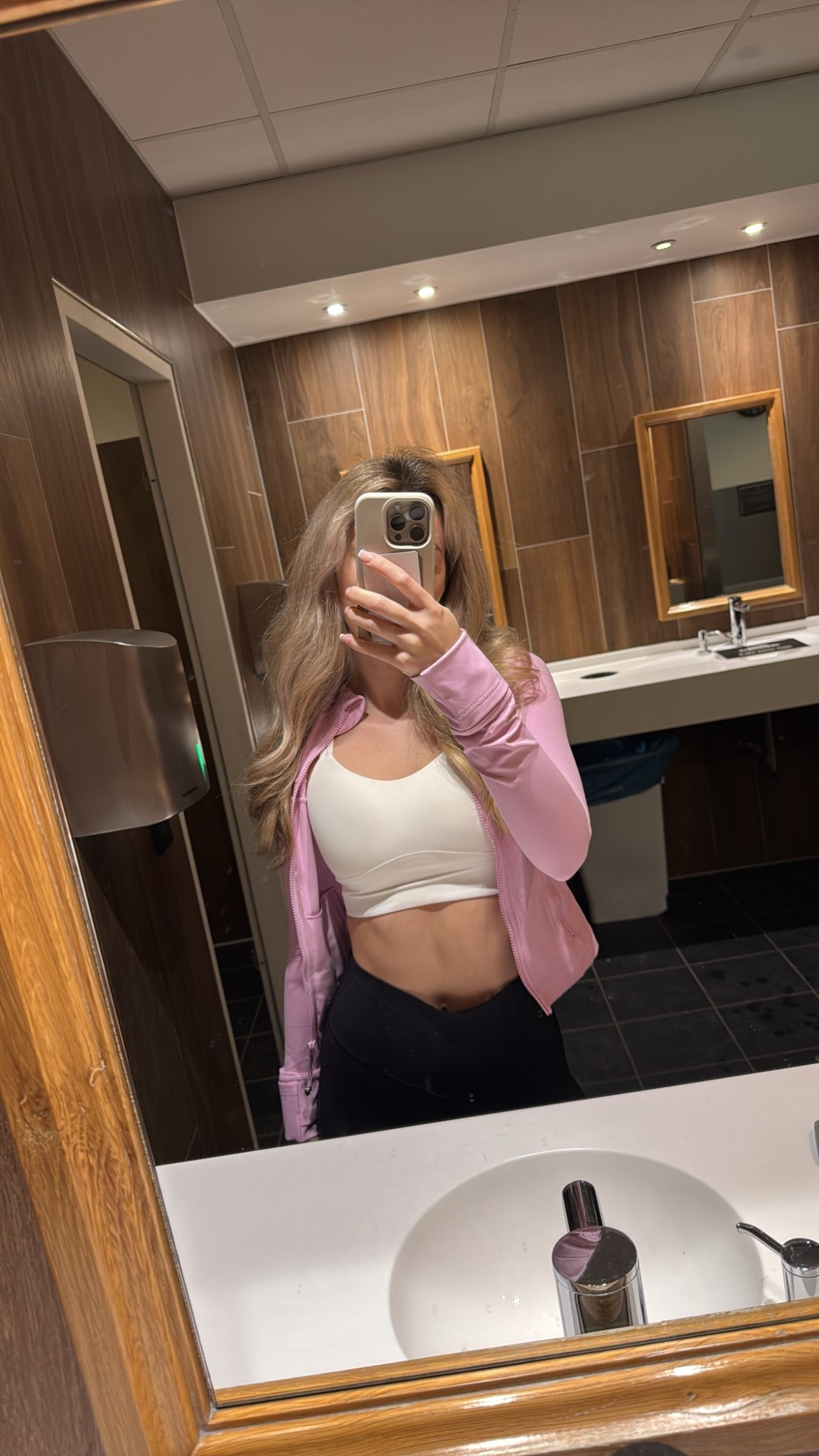 Monday Motivation 💕🤍🤍

#LTKpetite #LTKstyletip #LTKfitness