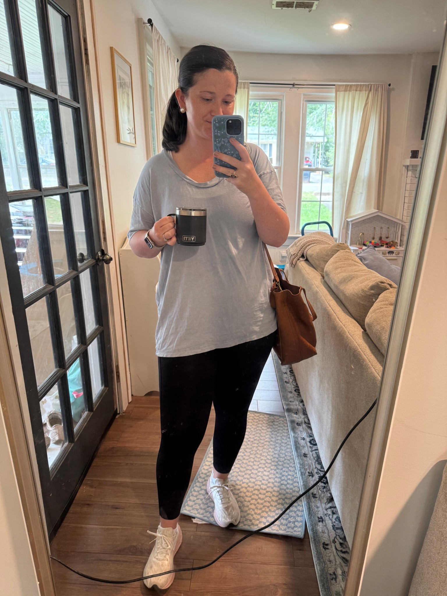 Everyday mom ootd. WFH mom