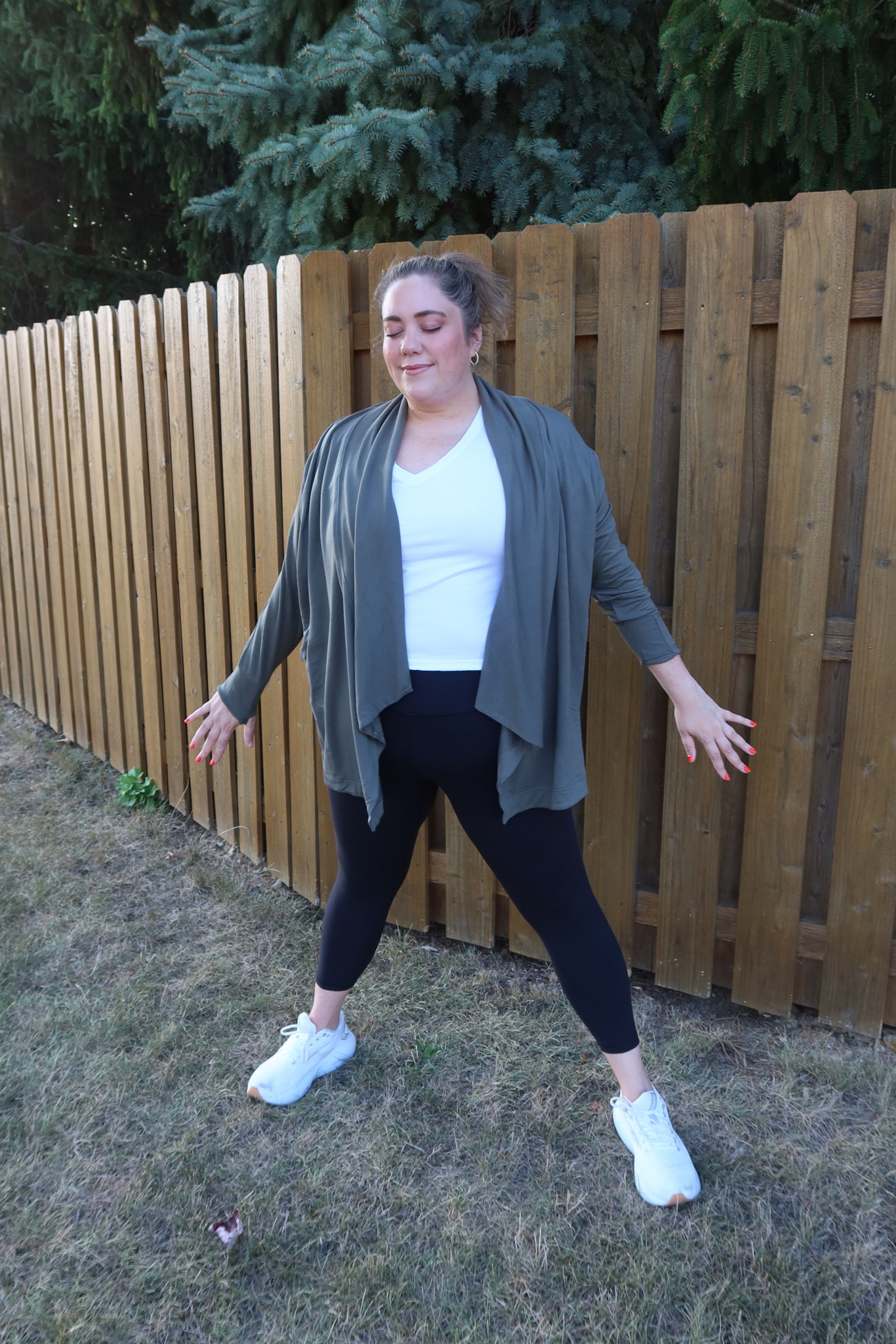 #AD Athleta makes so many of my favorite closet staples - like the Elation leggings for working out or running errands and the Pranayama wrap for cool morning workouts and lounging around the house. The wrap is so soft and cozy. It's versatile enough to go from a workout to a  Zoom meeting. #athleta