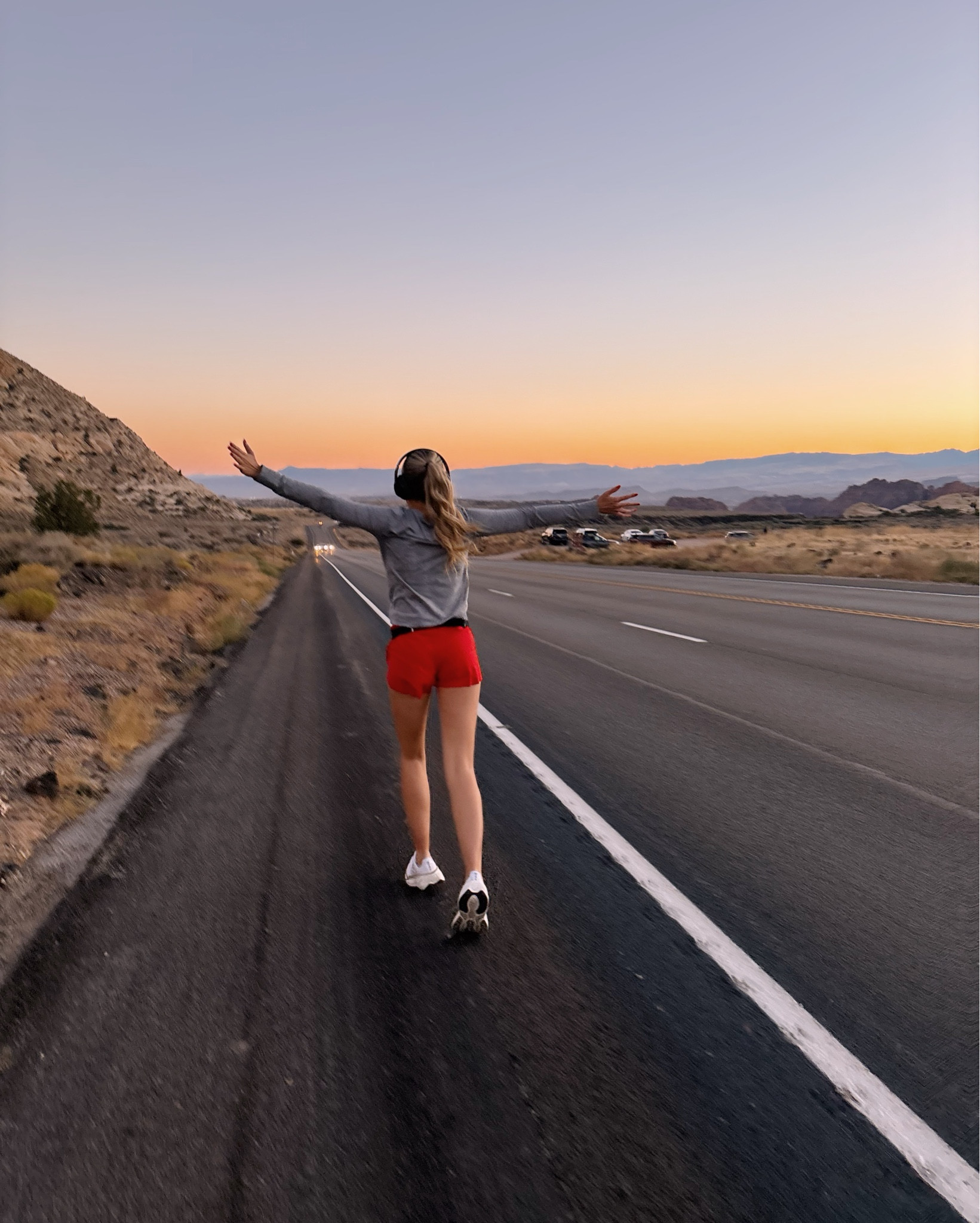 chasing the sun down 🫶🏼☀️

#LTKFindsUnder100 #LTKFitness #LTKActive