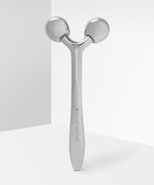 Face Sculpting Zinc Roller | Beauty Bay