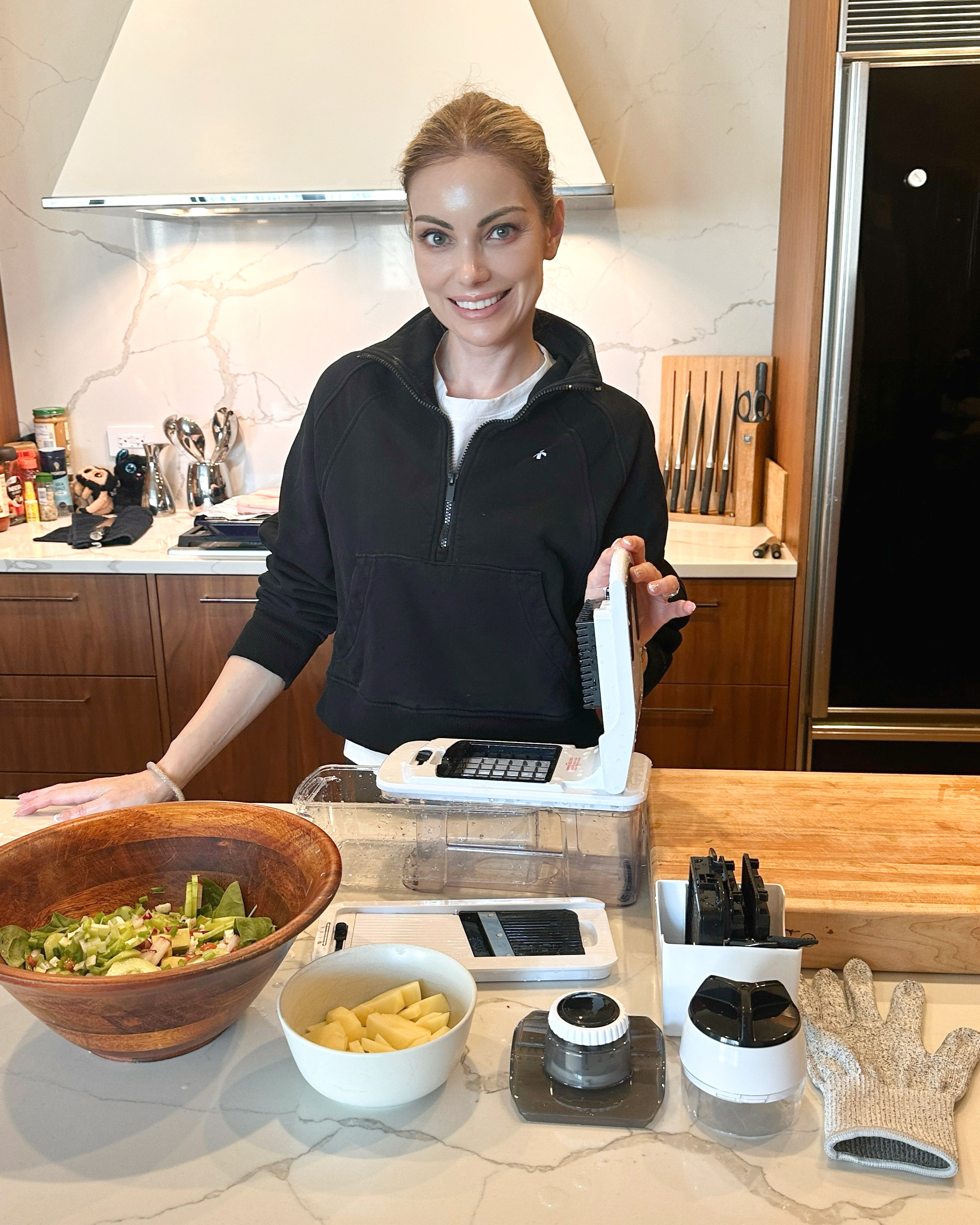 Say goodbye to messy counters and uneven cuts 👋✨! This All-in-1 vegetable chopper makes meal prep fast, easy, and fun! 🧅🥒 From salads to stir-fries, you’ll be slicing like a pro in no time 🧡. The kitchen hack you didn’t know you needed! 👩‍🍳💚

#KitchenEssentials #MealPrepMadeEasy #HomeChefTools #VeggieChopper #CookingMadeSimple #AmazonKitchenFinds #KitchenGoals #LTKHome #CookingTips #HealthyEating #PrepLikeAPro #TimeSaver #LTKFinds #SmartCooking #ChopItLikeItsHot 

 