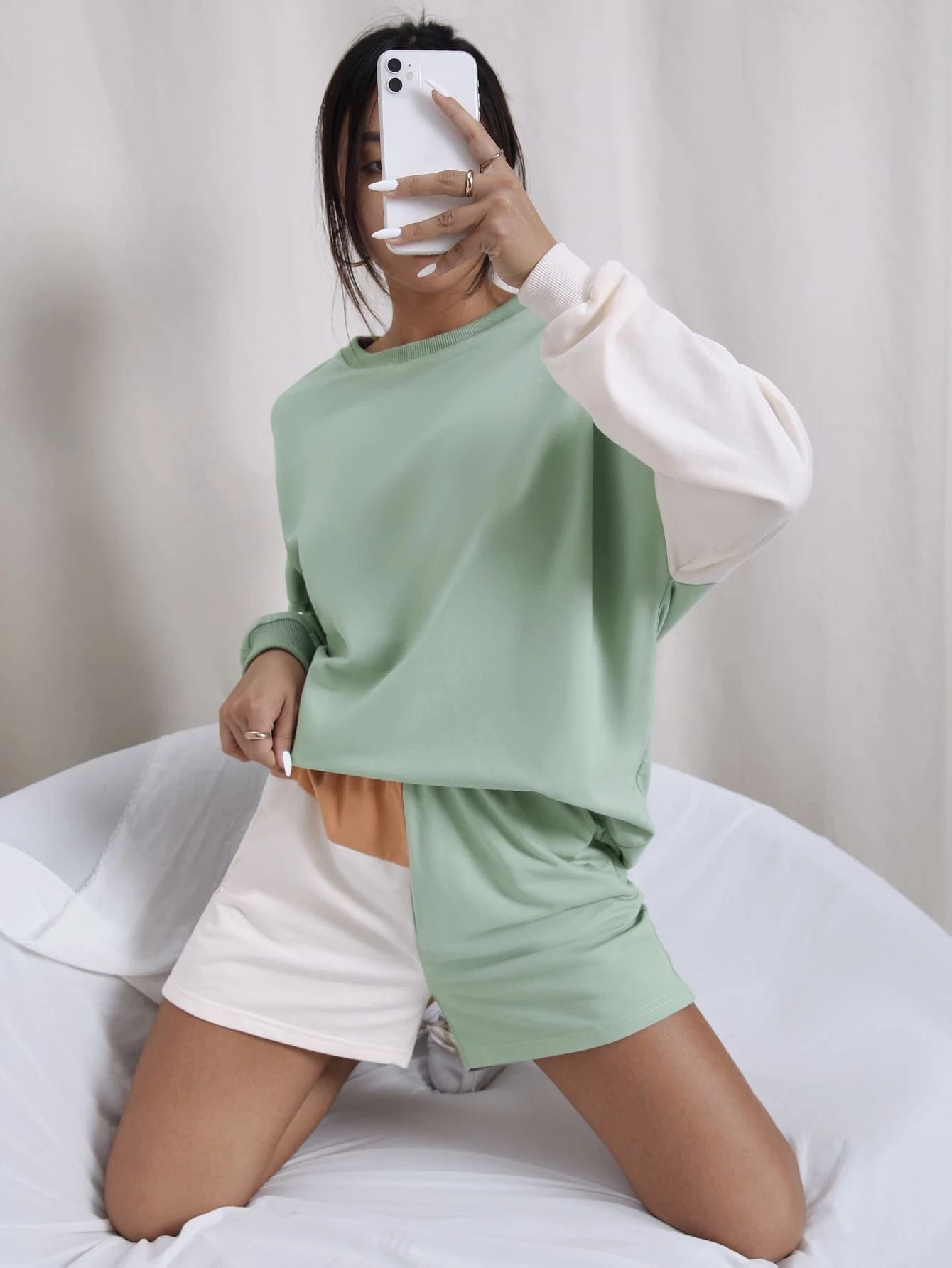 Colorblock Drop Shoulder Pullover & Shorts | SHEIN