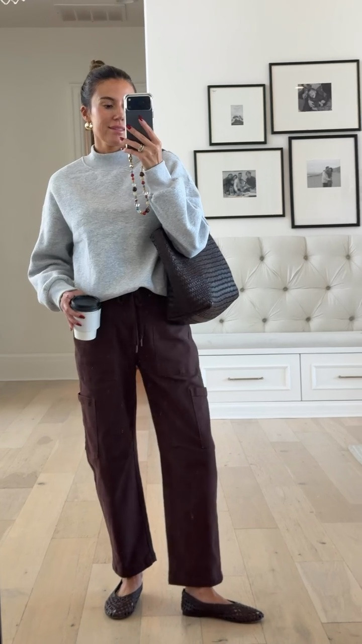 Trade your jeans for these comfy brown cargo pants! Perfect fall outfit!

Amazon fashion, cargo pants, Amazon finds, mock neck sweatshirt, mom outfit, school drop off outfit

#LTKootd #LTKOver40 #LTKSeasonal